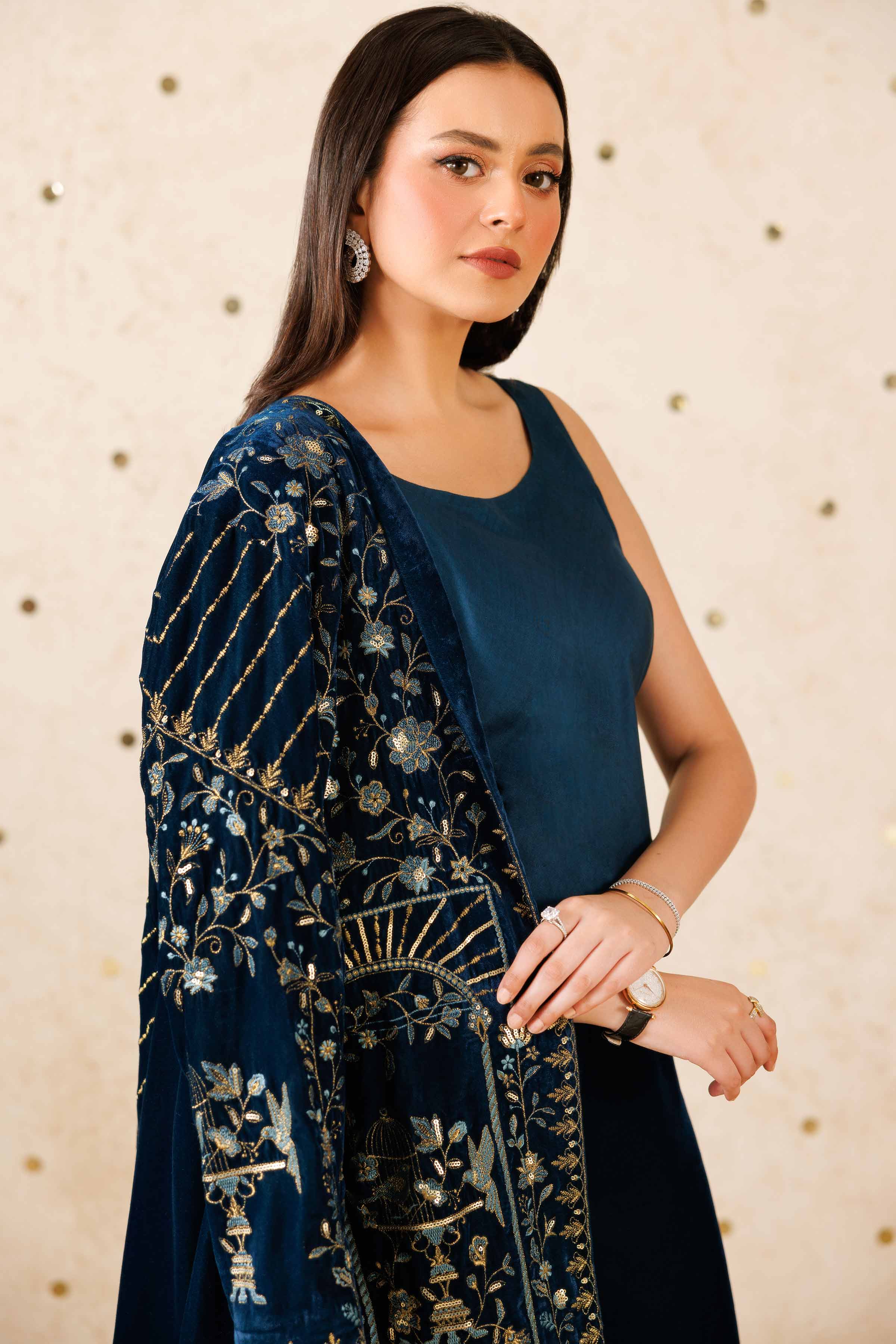 NISHATUAE - Blue Embroidered Velvet 3-piece Ready to wear Suit