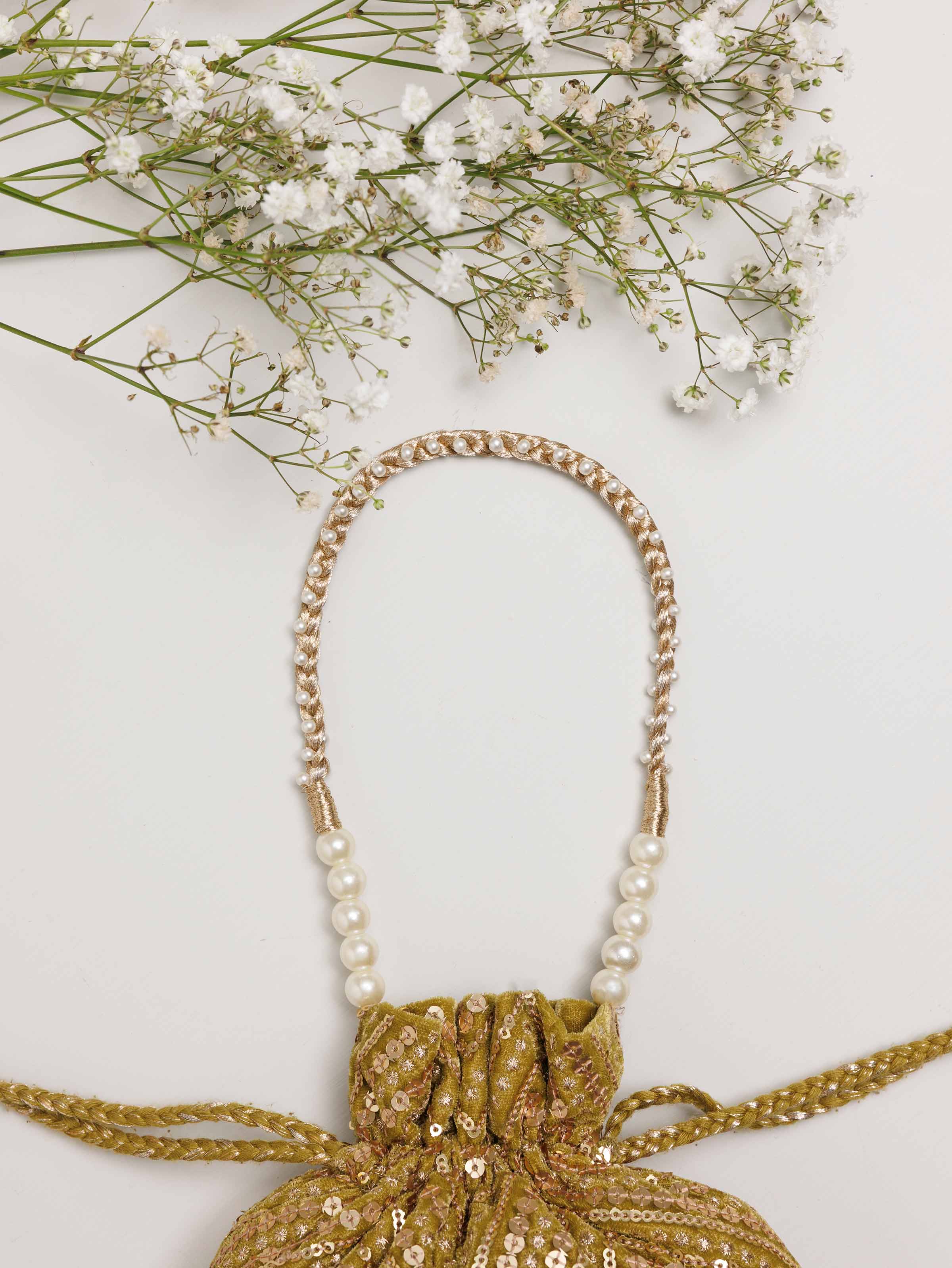 NISHATUAE - Olive Embroidered Velvet Pouch