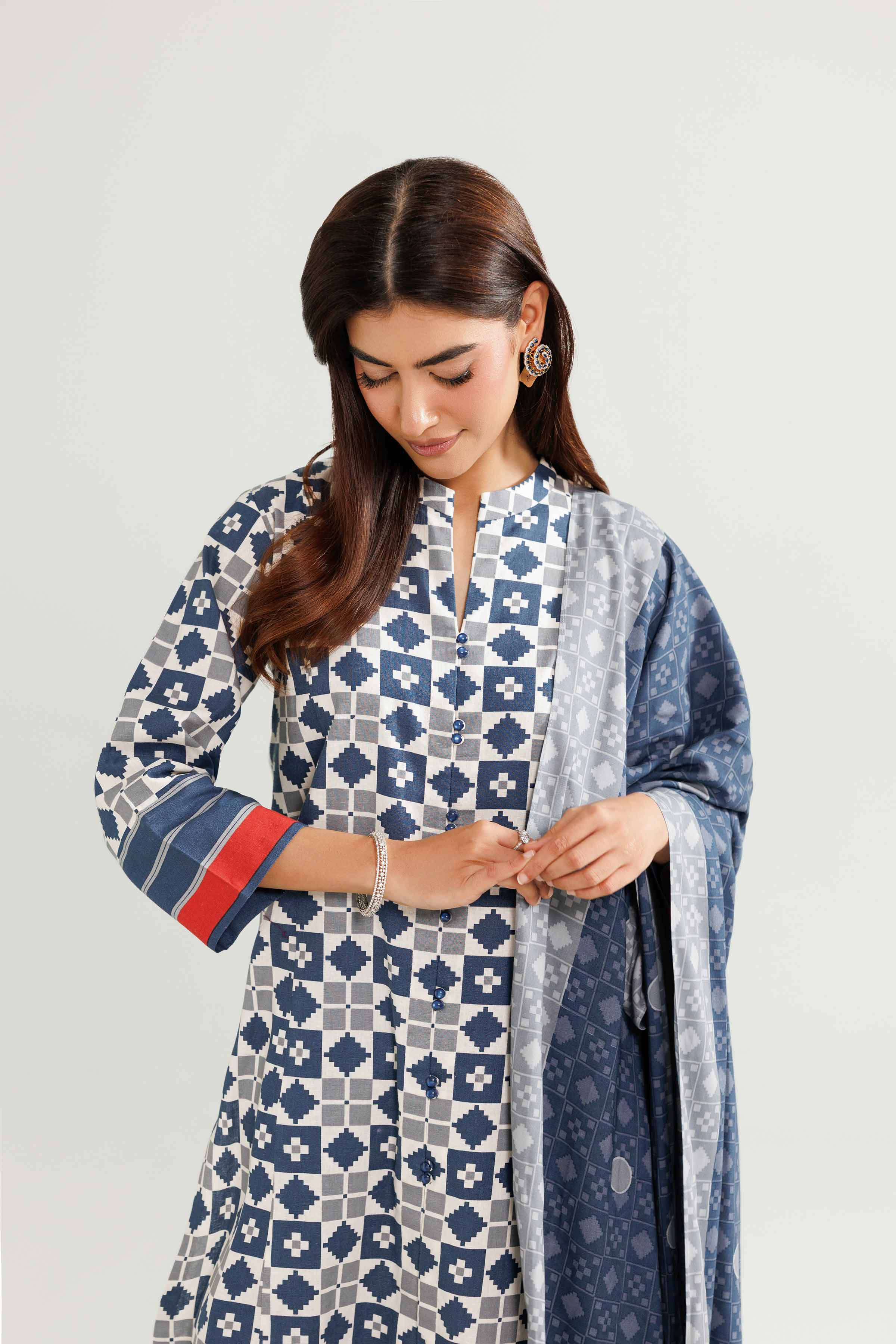 NISHATUAE - Multi Printed Linen 3-piece Ready to wear Suit