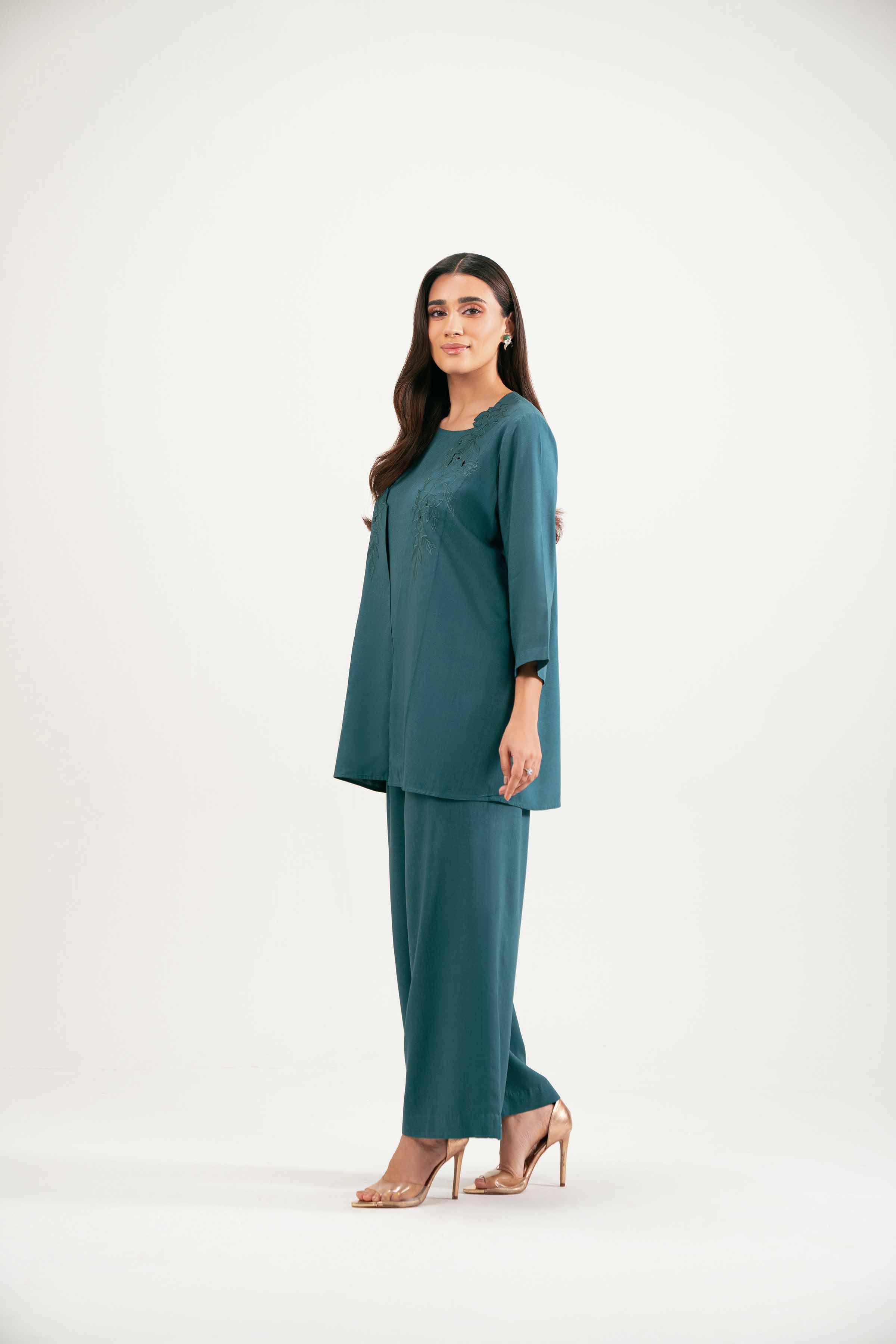 NISHATUAE - Blue Embroidered Linen 3-piece Ready to wear Suit