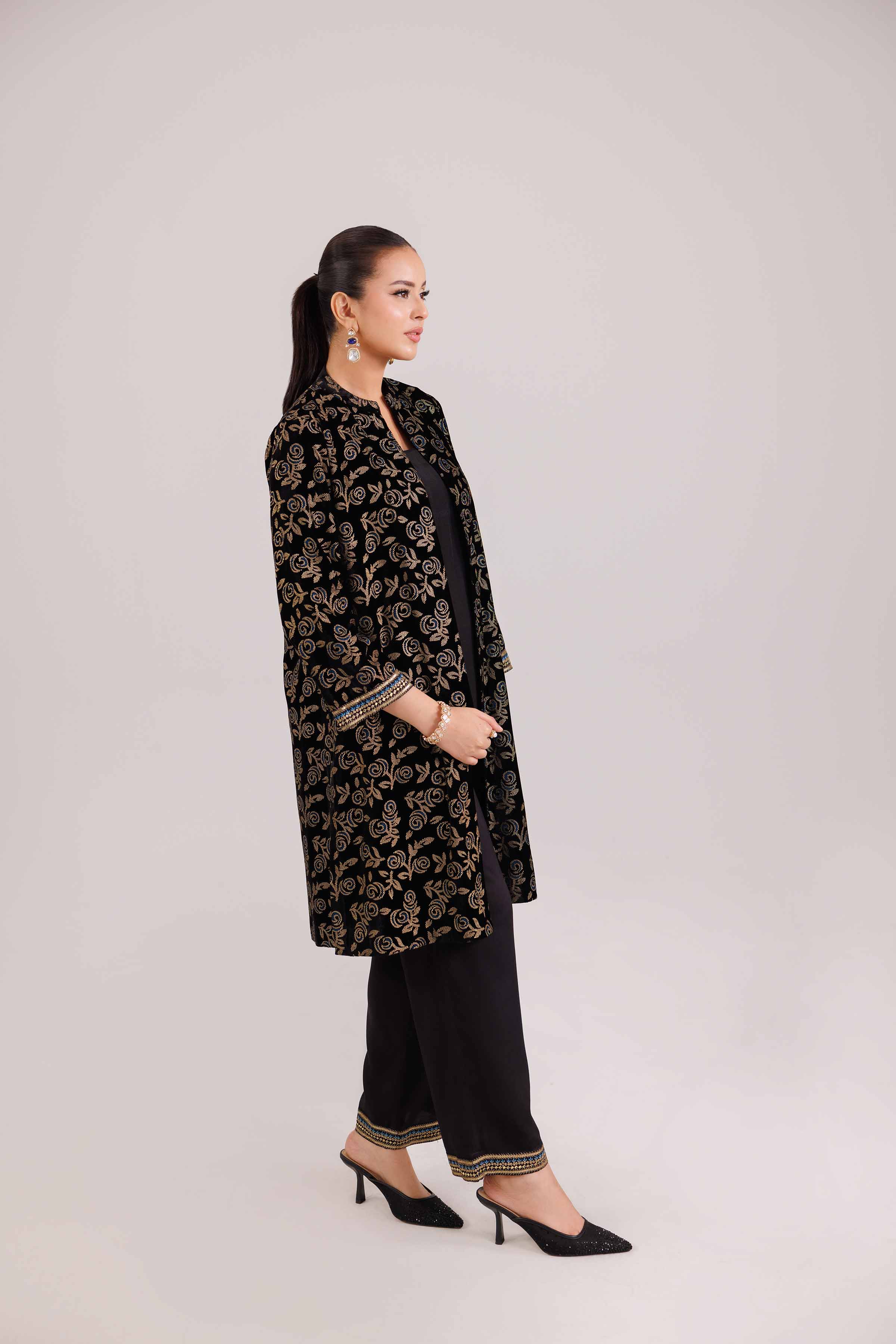 NishatUAE - Black Embroidered Velvet 2-piece Ready to wear Dress