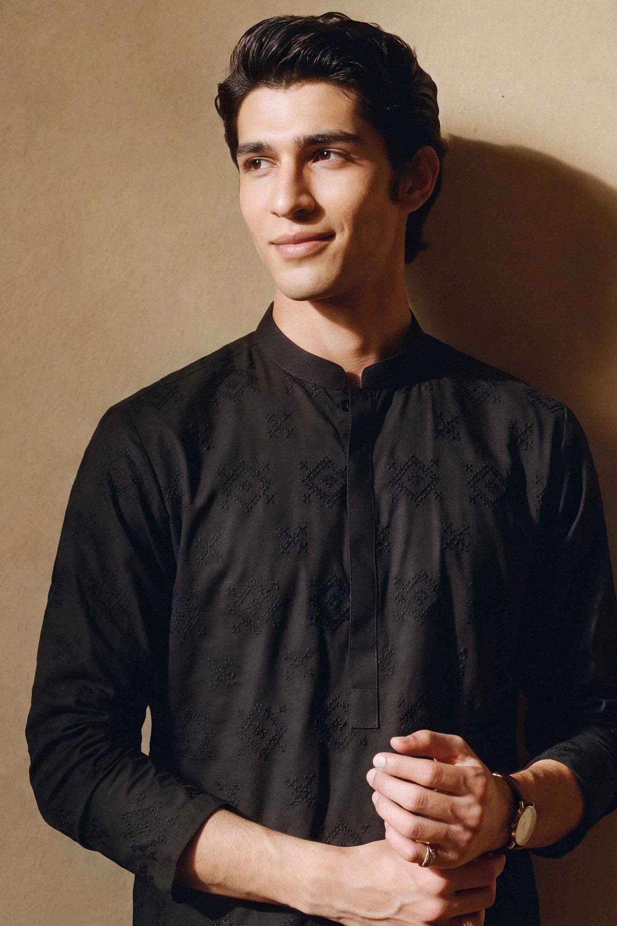 Black Embroidered Kurta in Cotton ready-to-wear