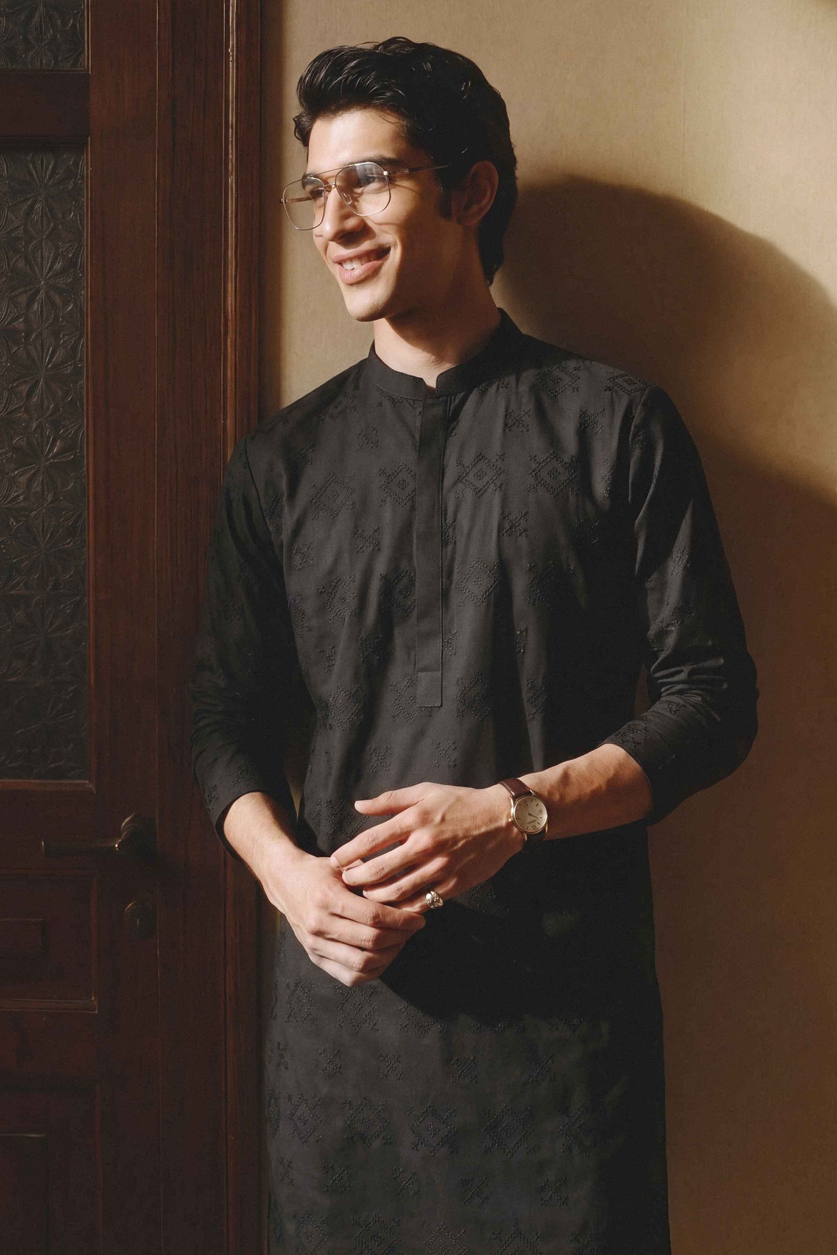 Black Embroidered Kurta in Cotton ready-to-wear