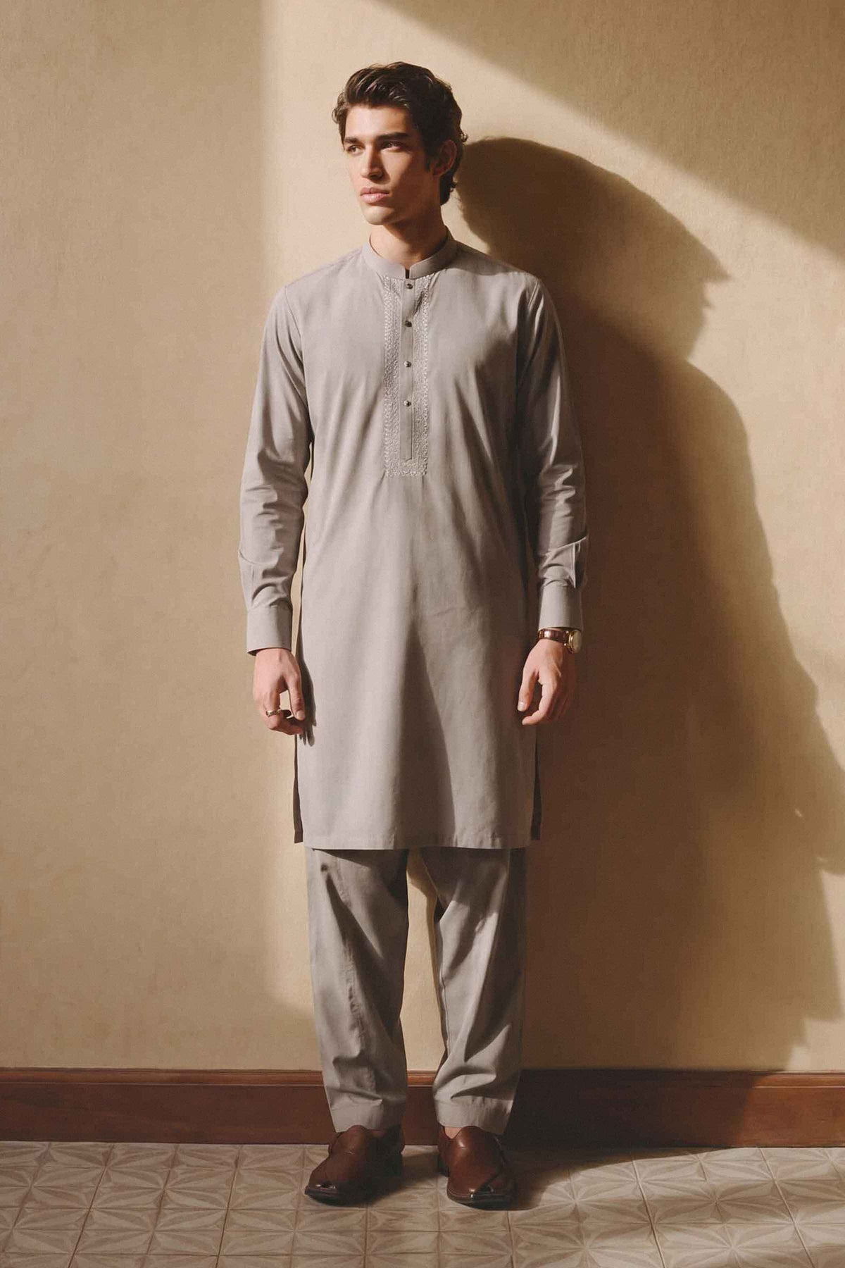 Grey 2-Piece Embroidered Suit in Cotton ready-to-wear