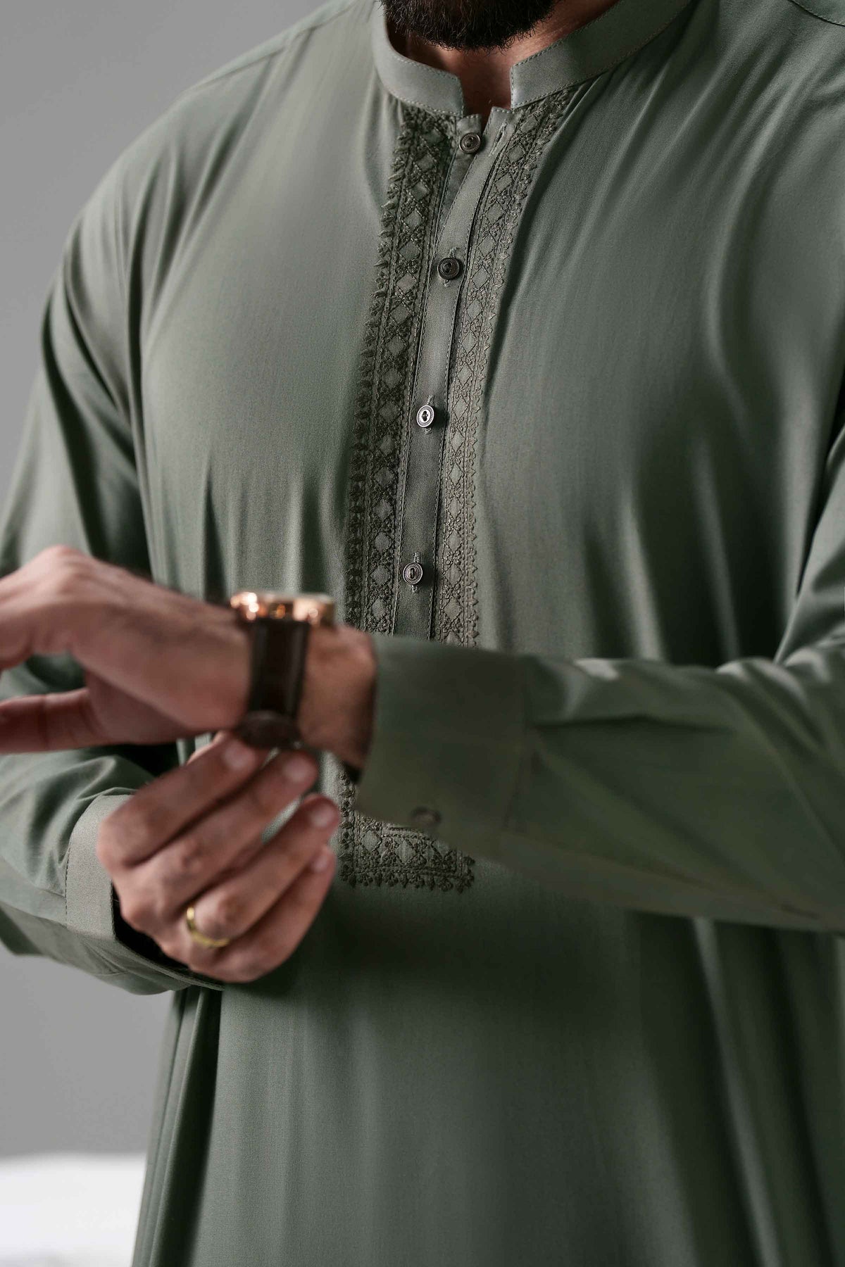 2-Piece Embroidered Suit ready-to-wear
