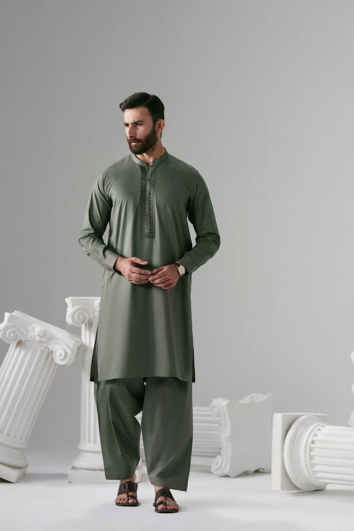 2-Piece Embroidered Suit ready-to-wear
