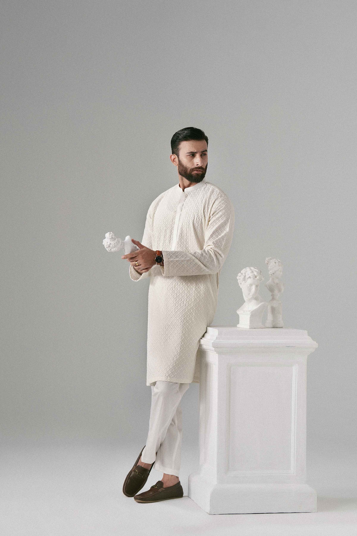 White 2-Piece Embroidered Suit in Cotton ready-to-wear