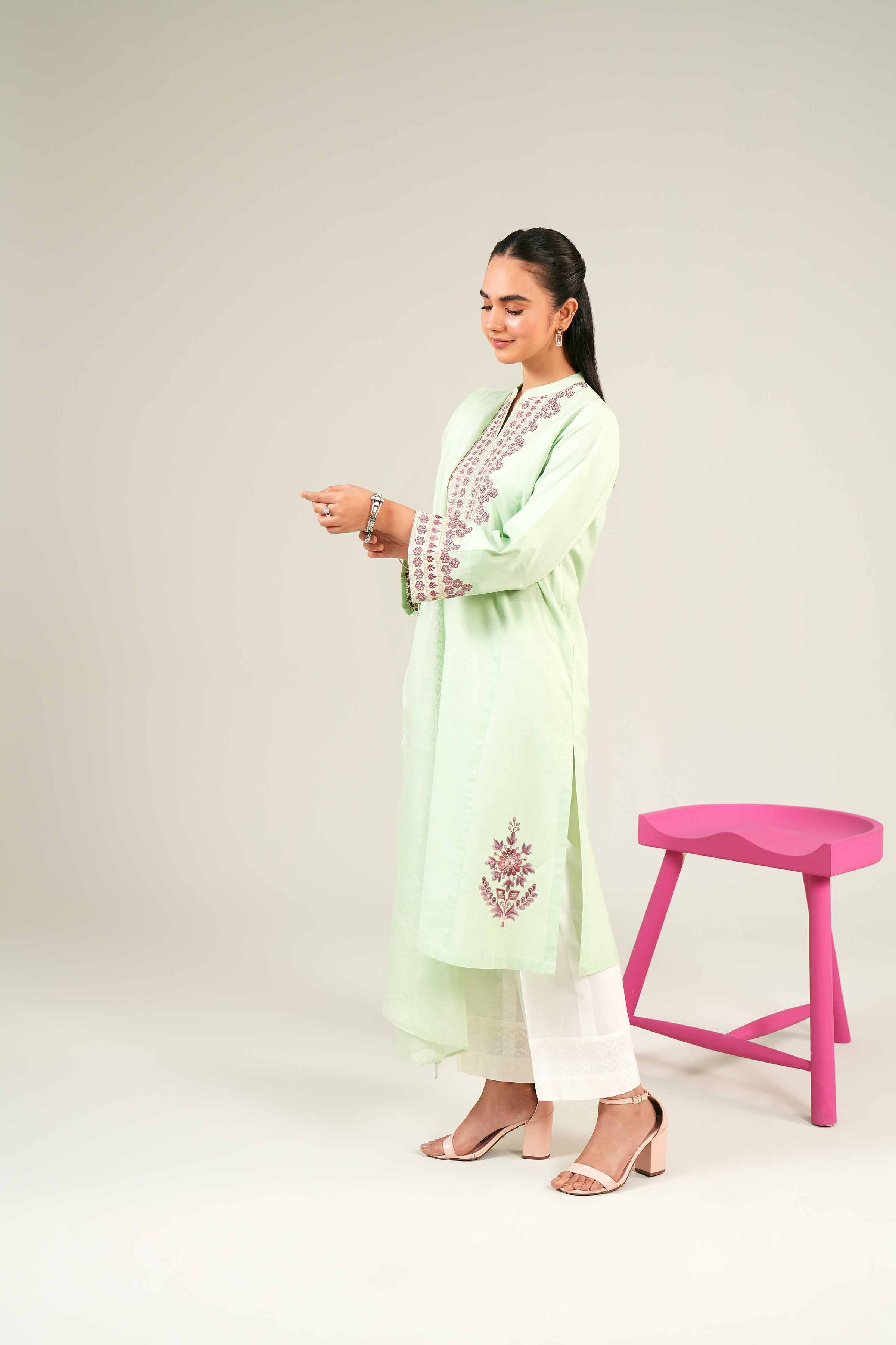 2 Piece - Embroidered Suit - PE24-84