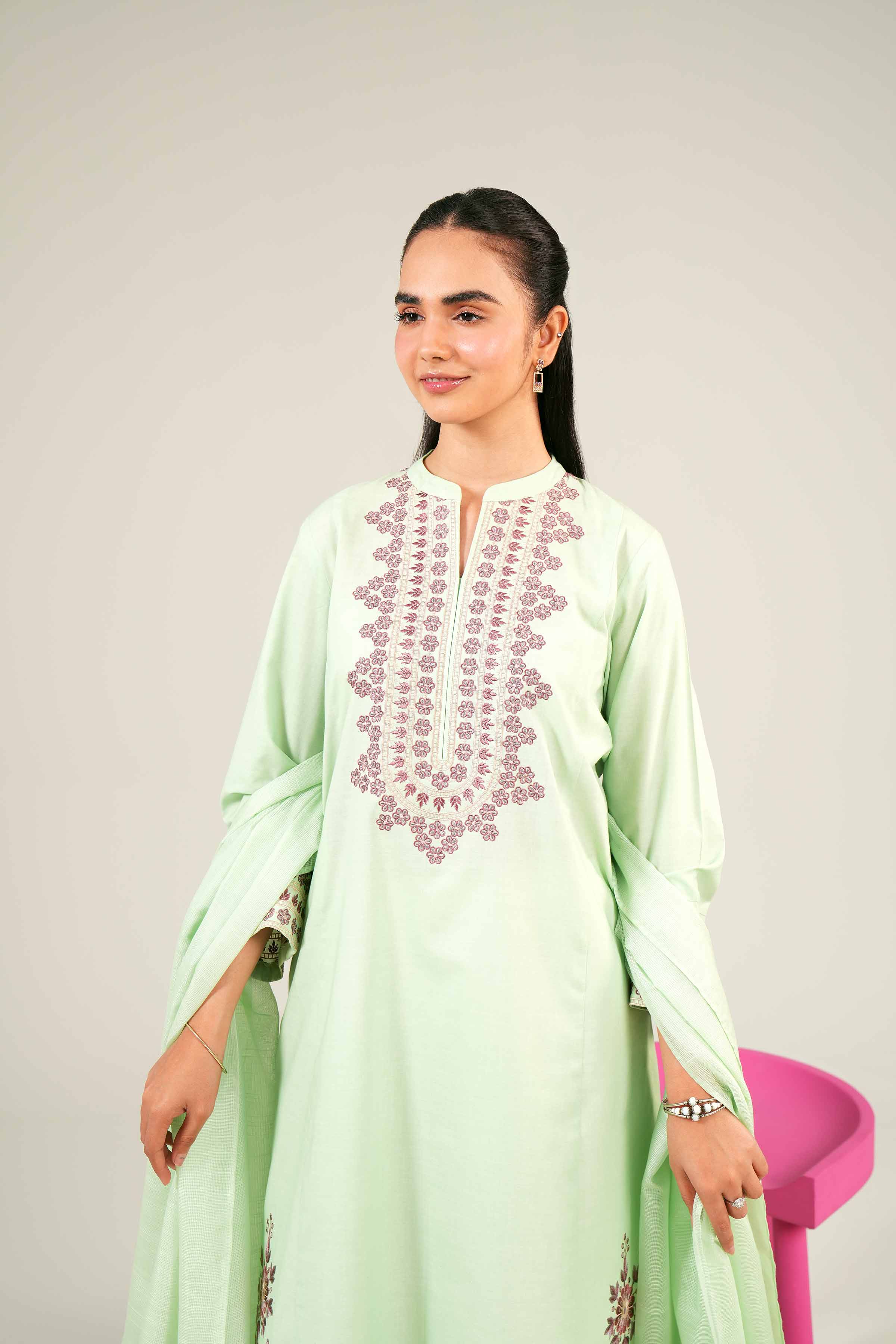 2 Piece - Embroidered Suit - PE24-84