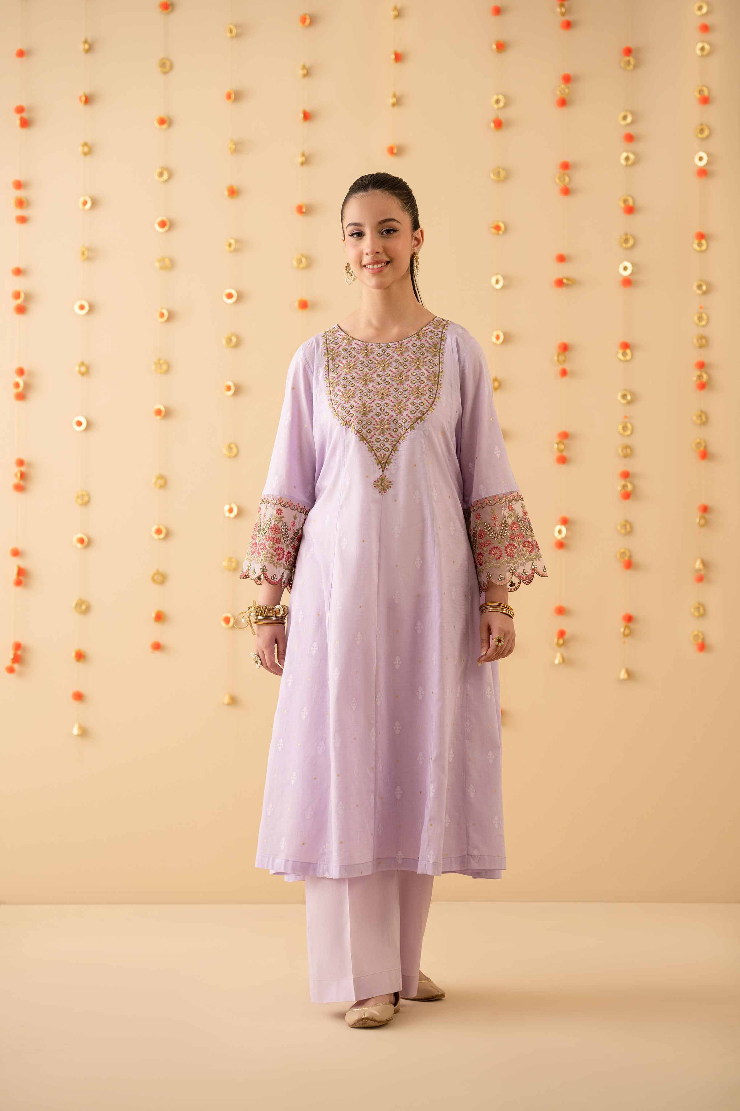 2 Piece - Embroidered Suit - PE25-142