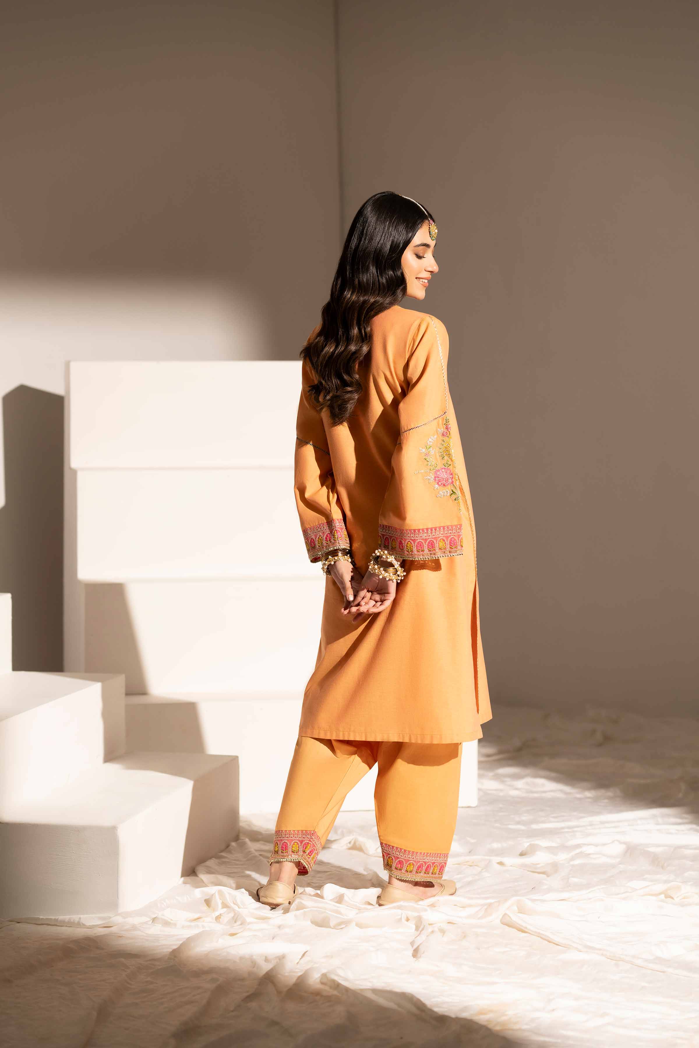 2 Piece - Embroidered Suit - PE25-158