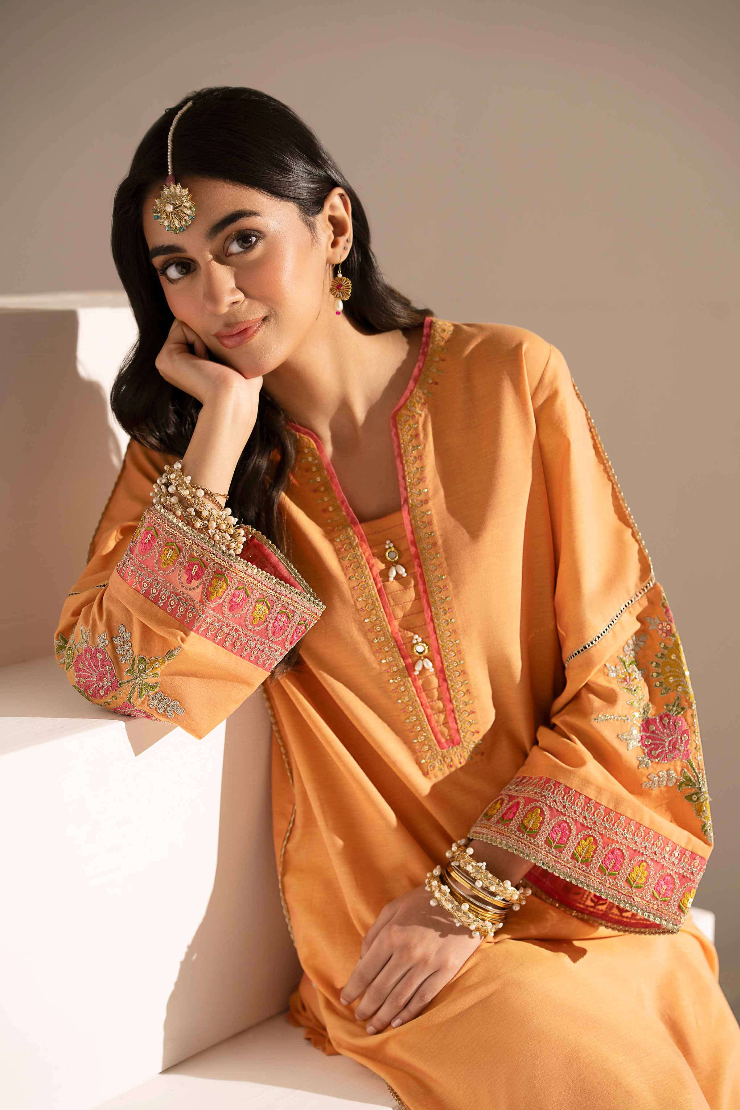 2 Piece - Embroidered Suit - PE25-158