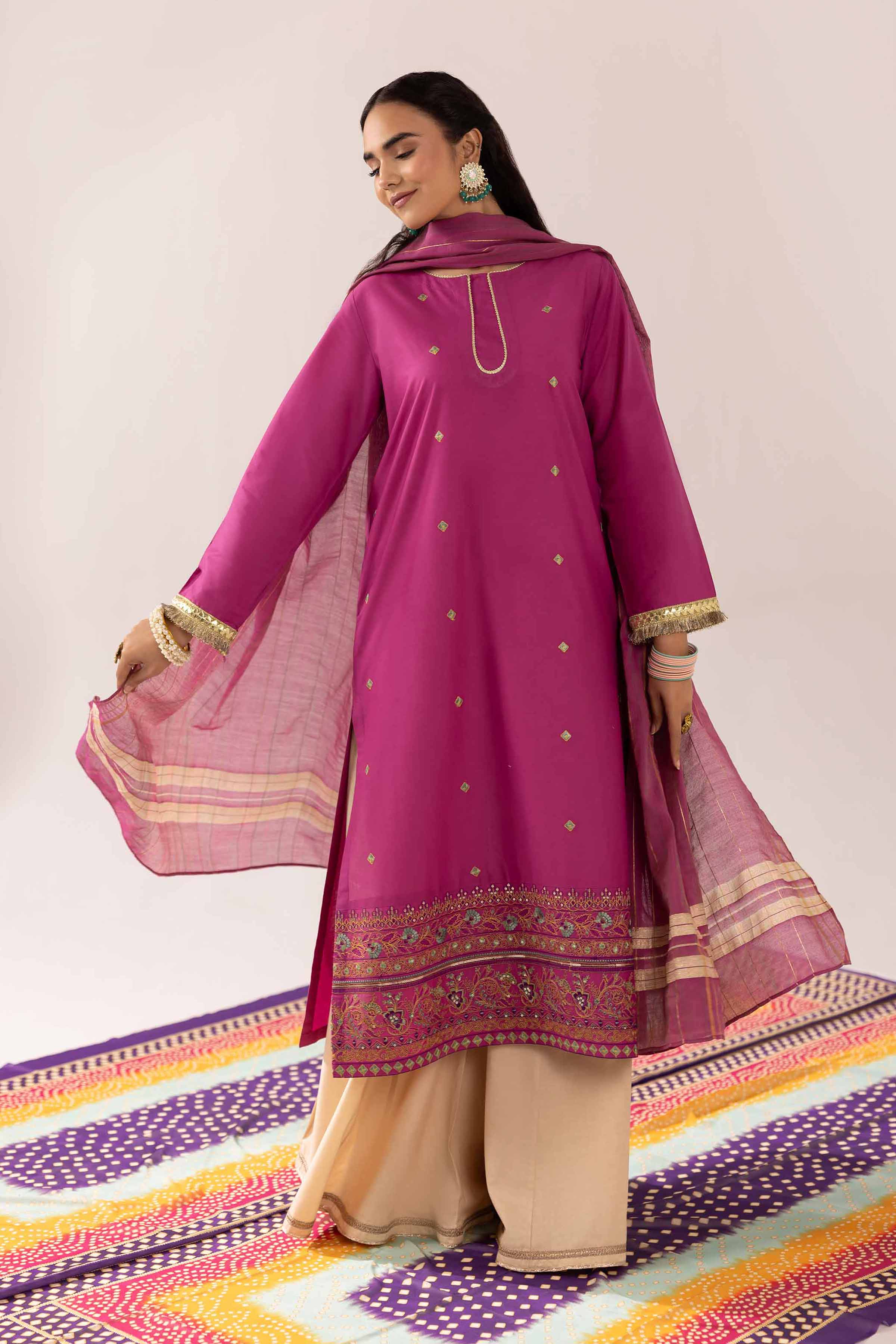 2 Piece - Embroidered Suit - PE25-253