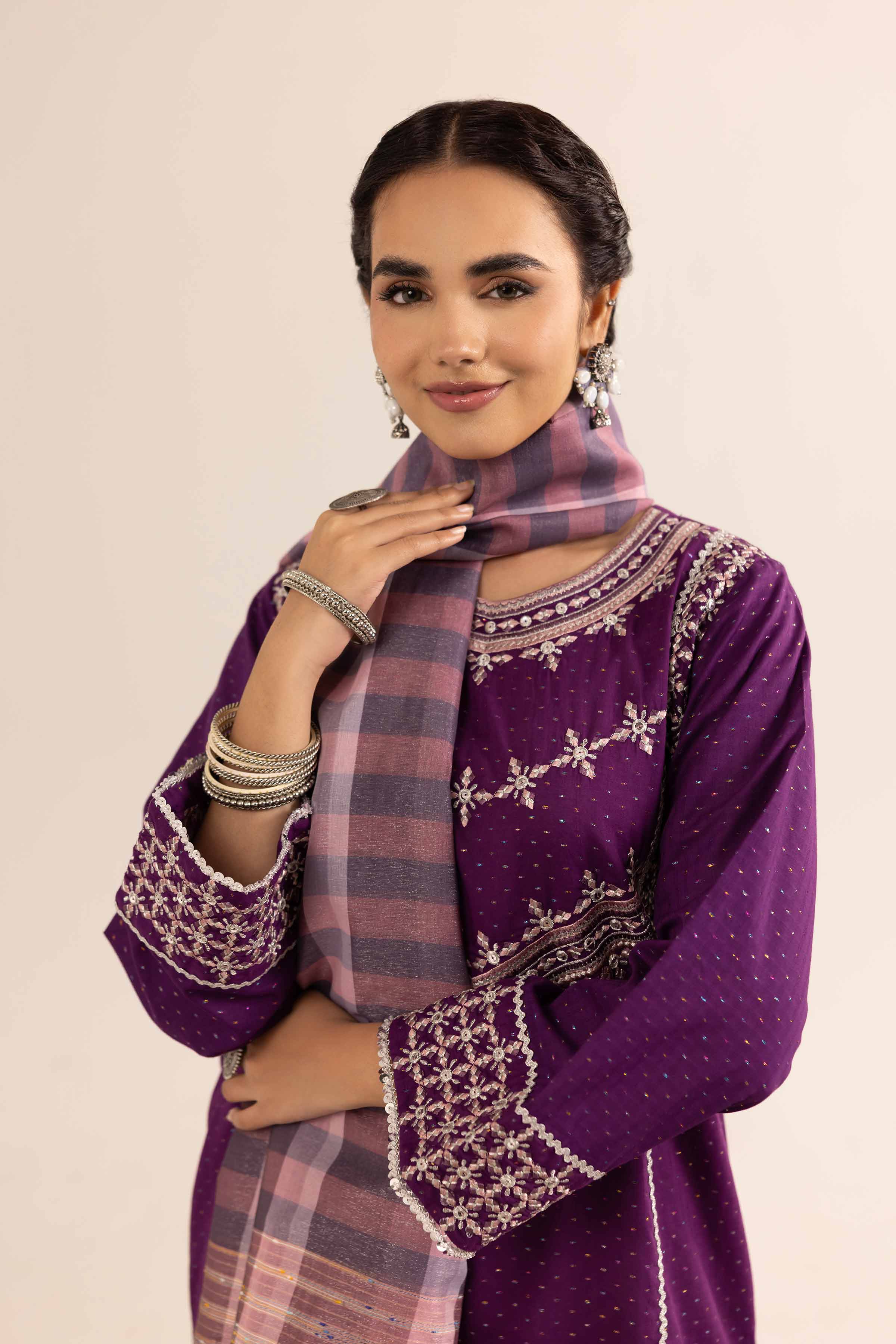 2 Piece - Embroidered Suit - PE25-262