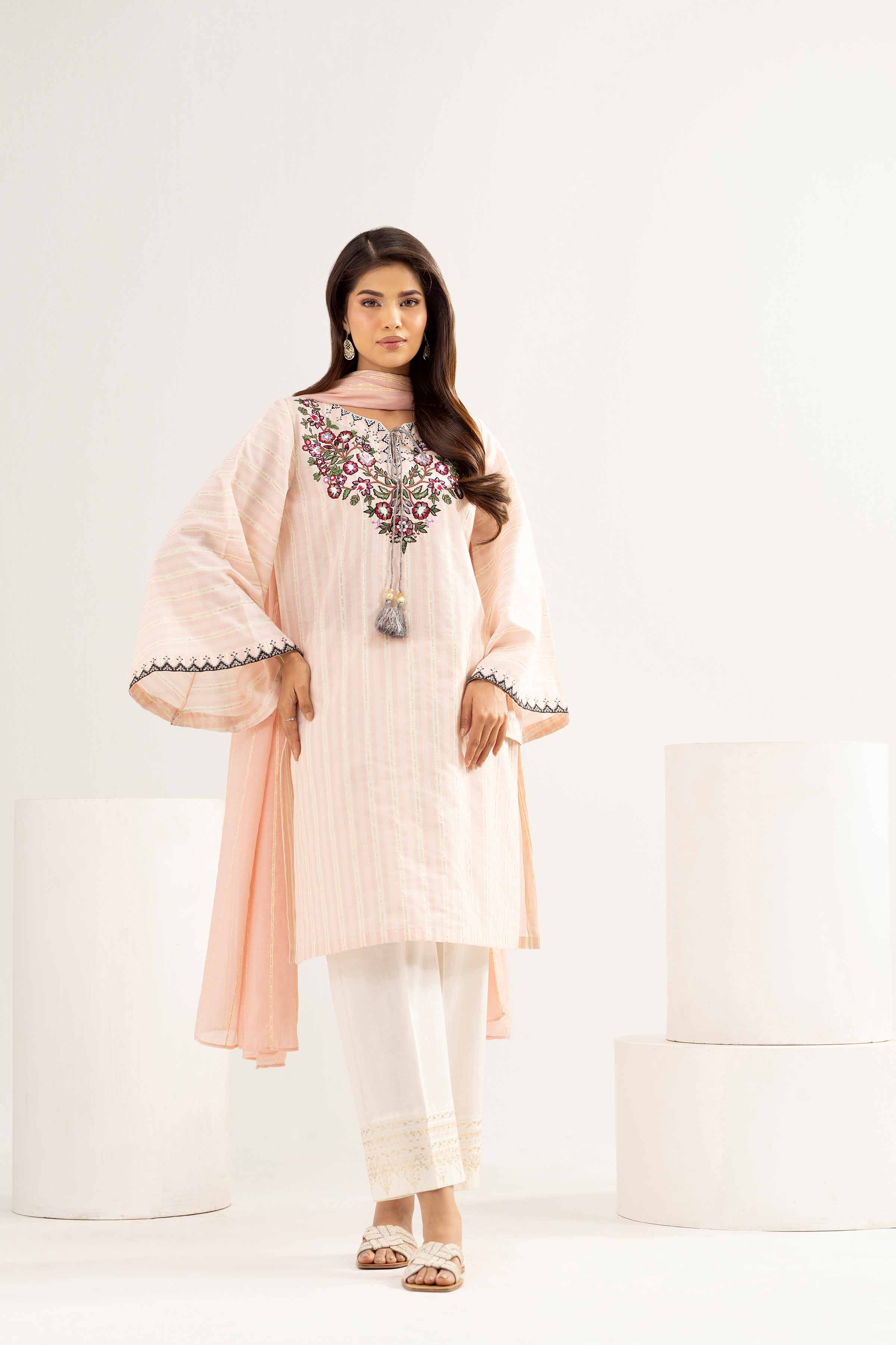 2 Piece - Embroidered Suit - PE25-358