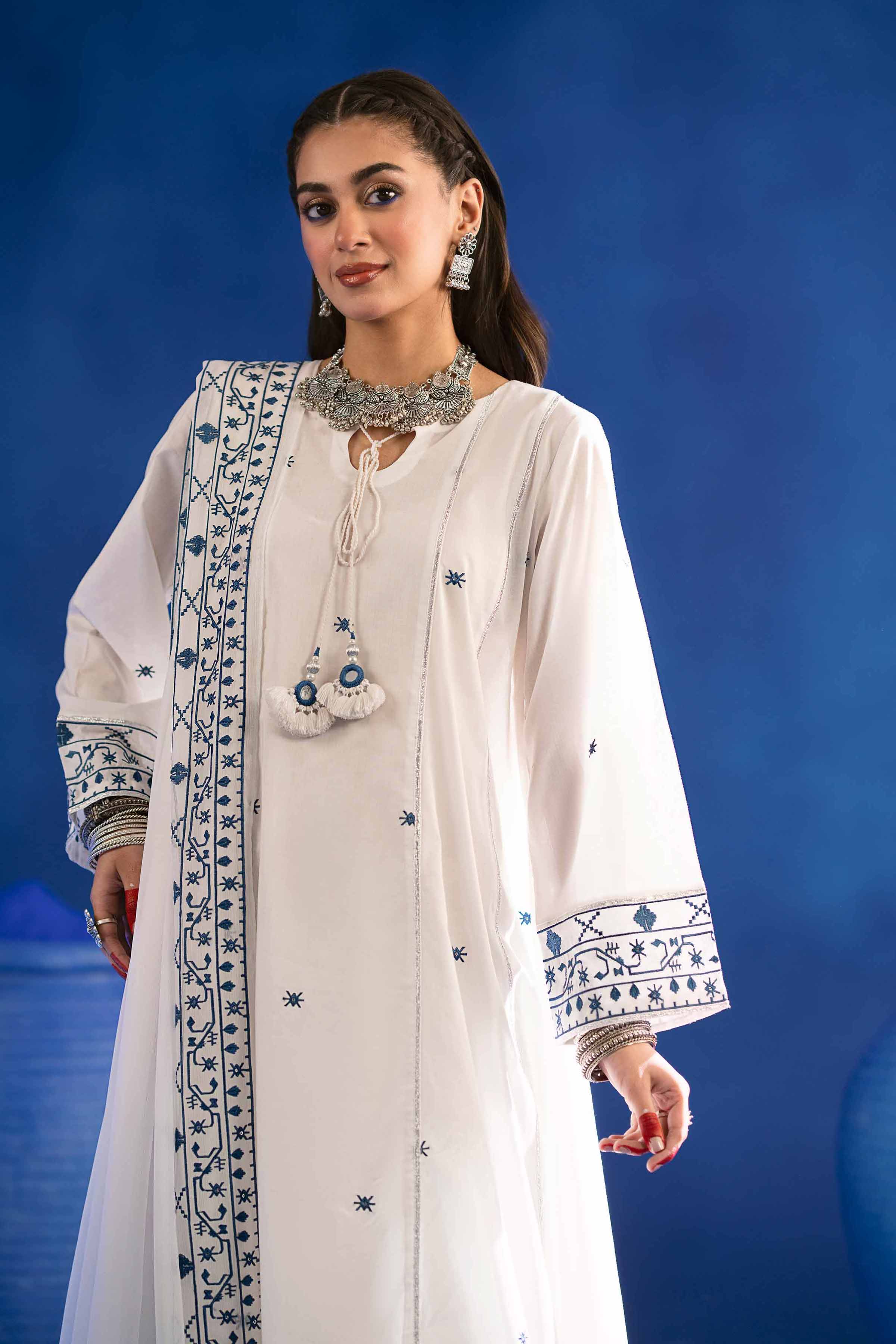 2 Piece - Embroidered Suit - PE25-65