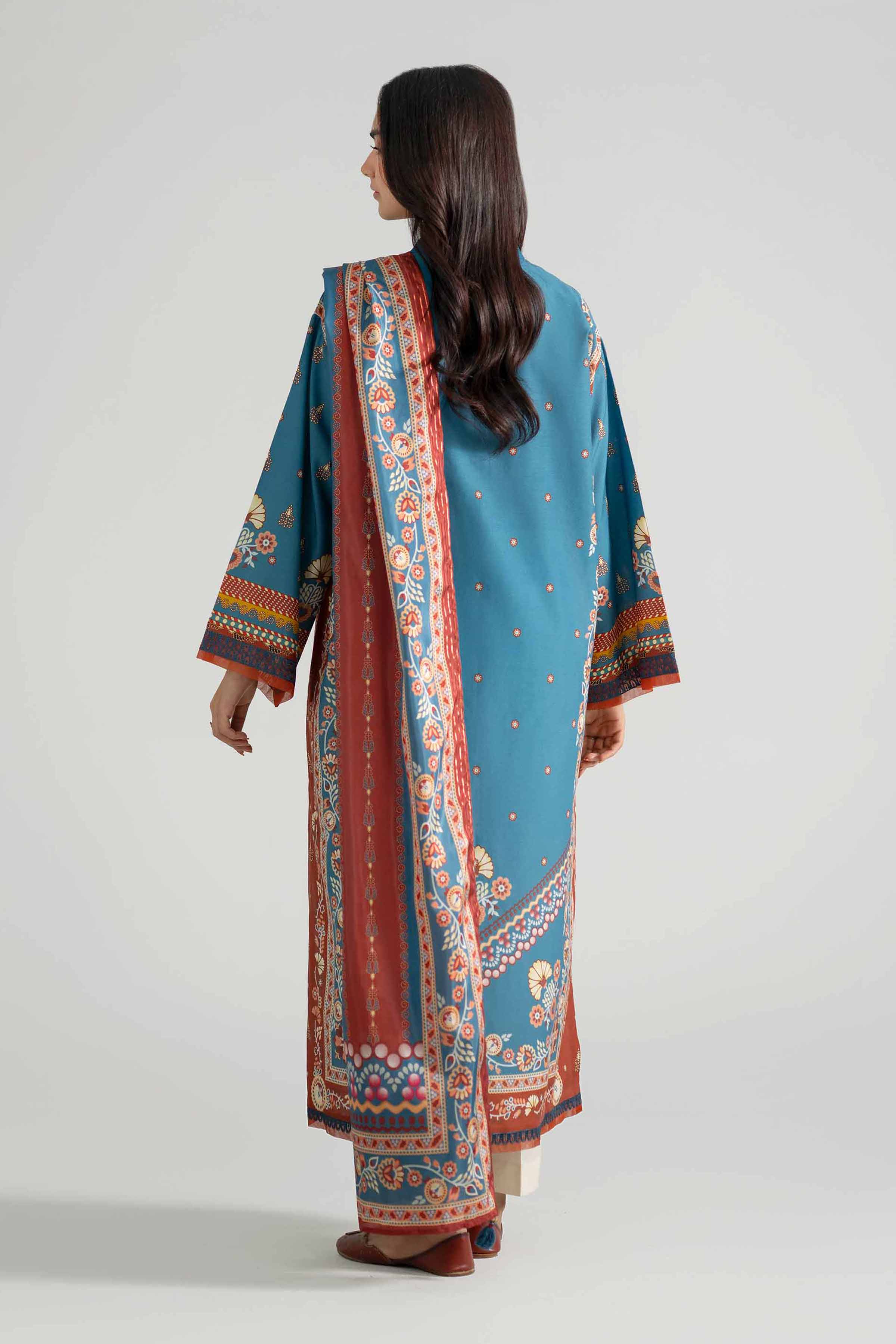 2 Piece - Embroidered Suit - PE26-135