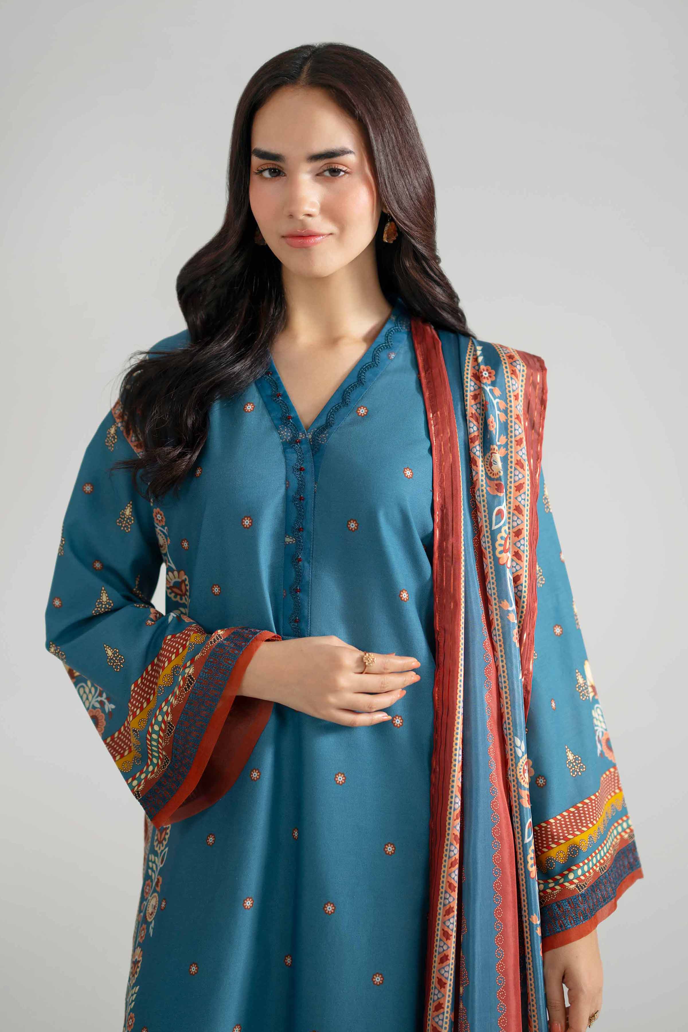 2 Piece - Embroidered Suit - PE26-135