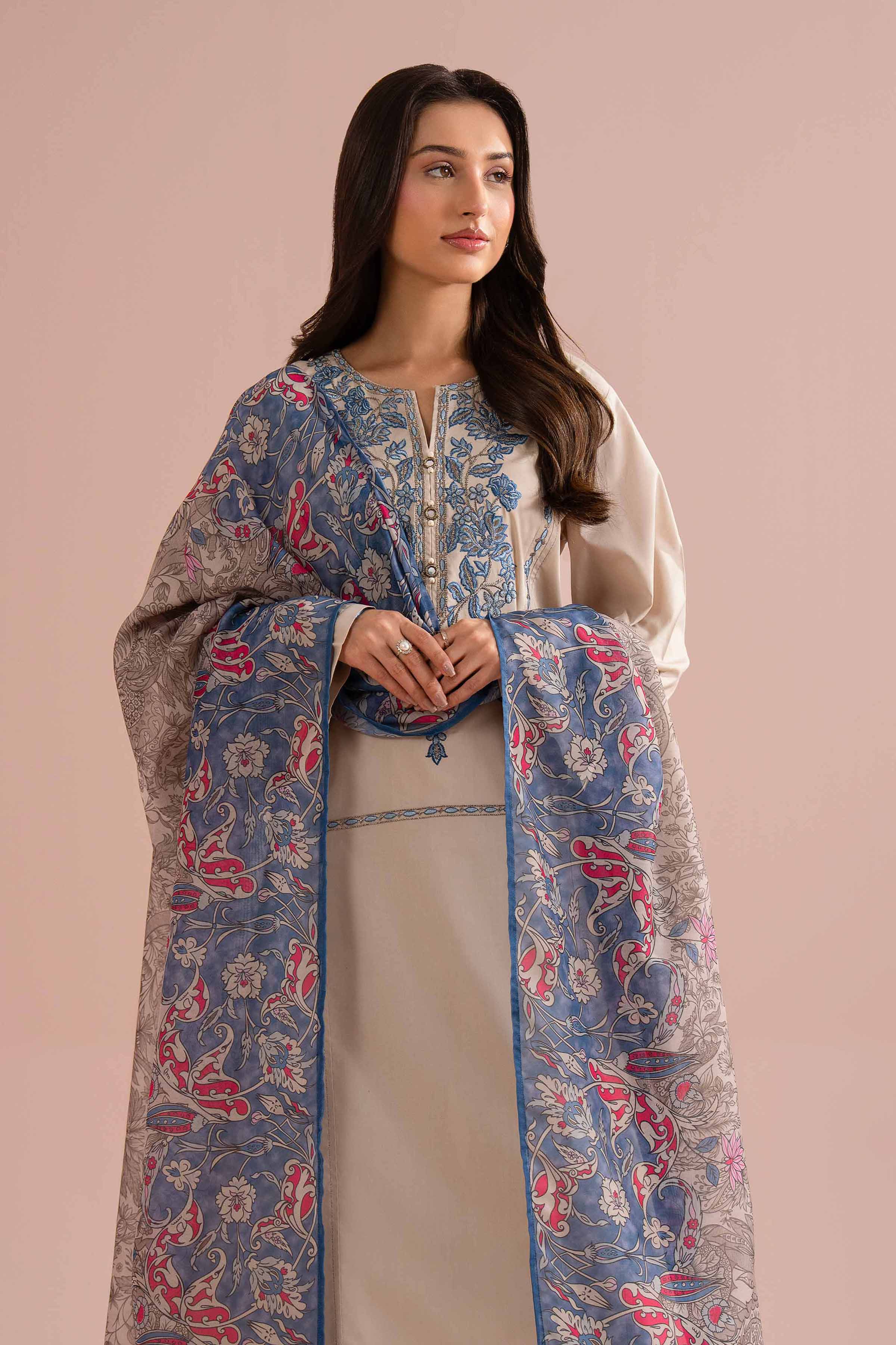 2 Piece - Embroidered Suit - PE26-142