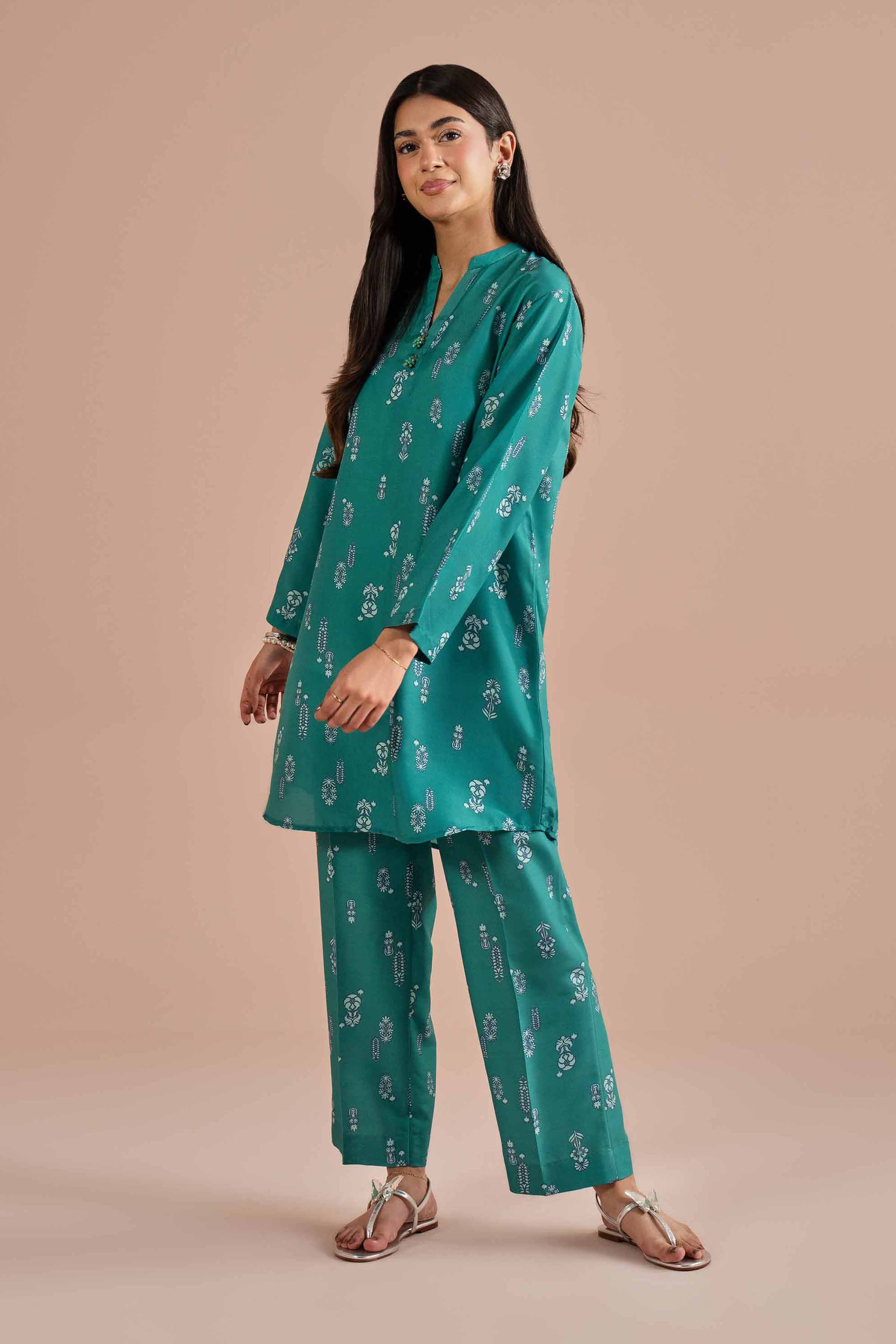 2 Piece - Printed Suit - PE26-15 NishatUAE Green Lawn 2PC Printed Ready To Wear