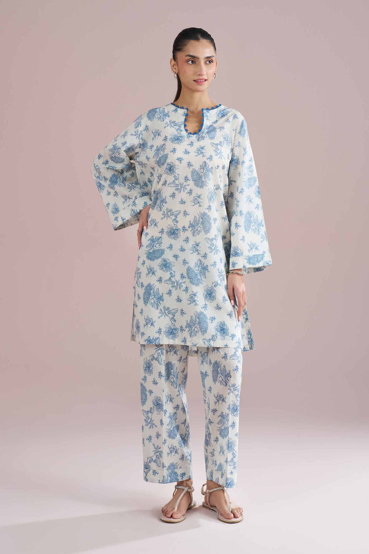 2 Piece - Printed Suit - PE26-197