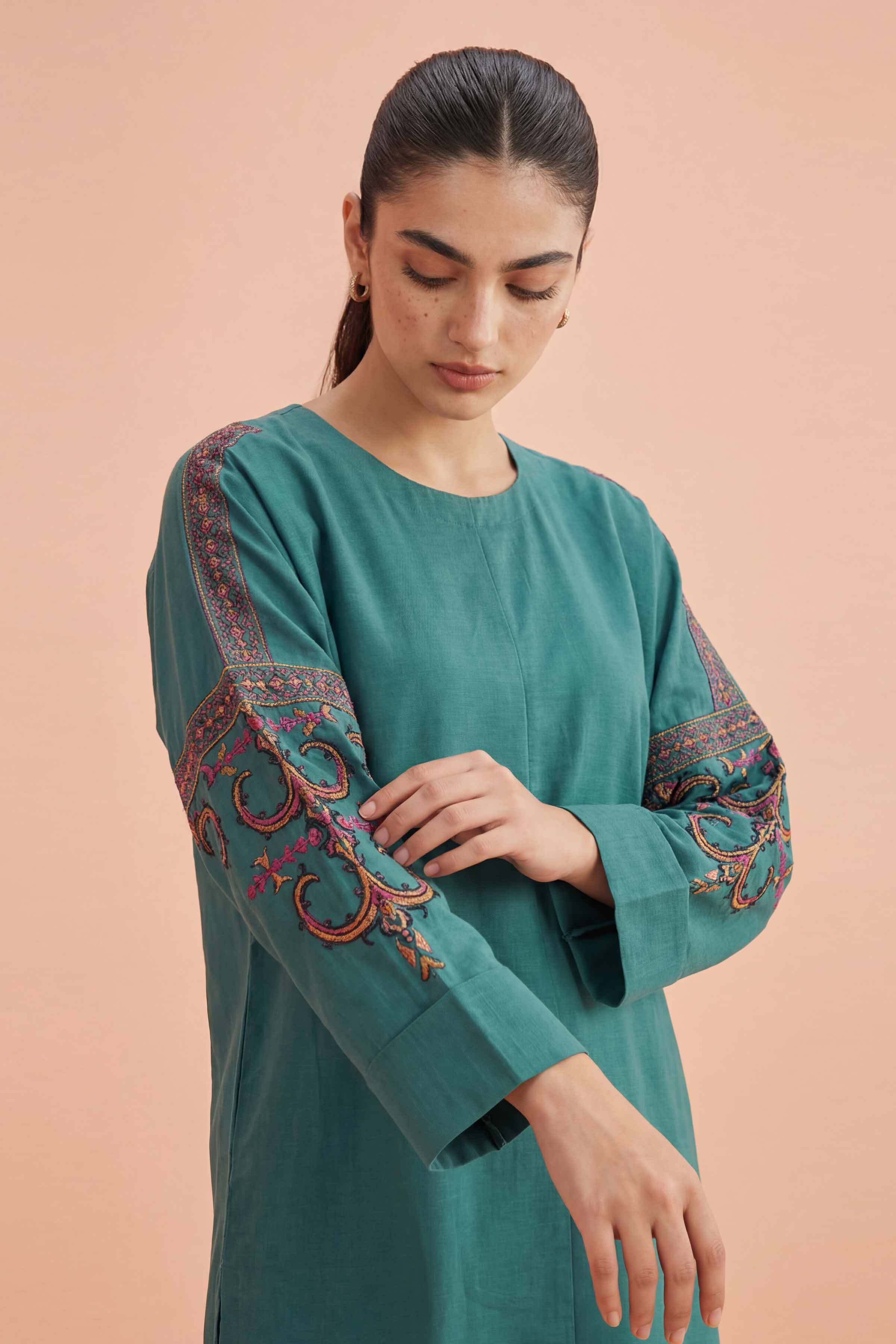 2 Piece - Embroidered Suit - PE26-408