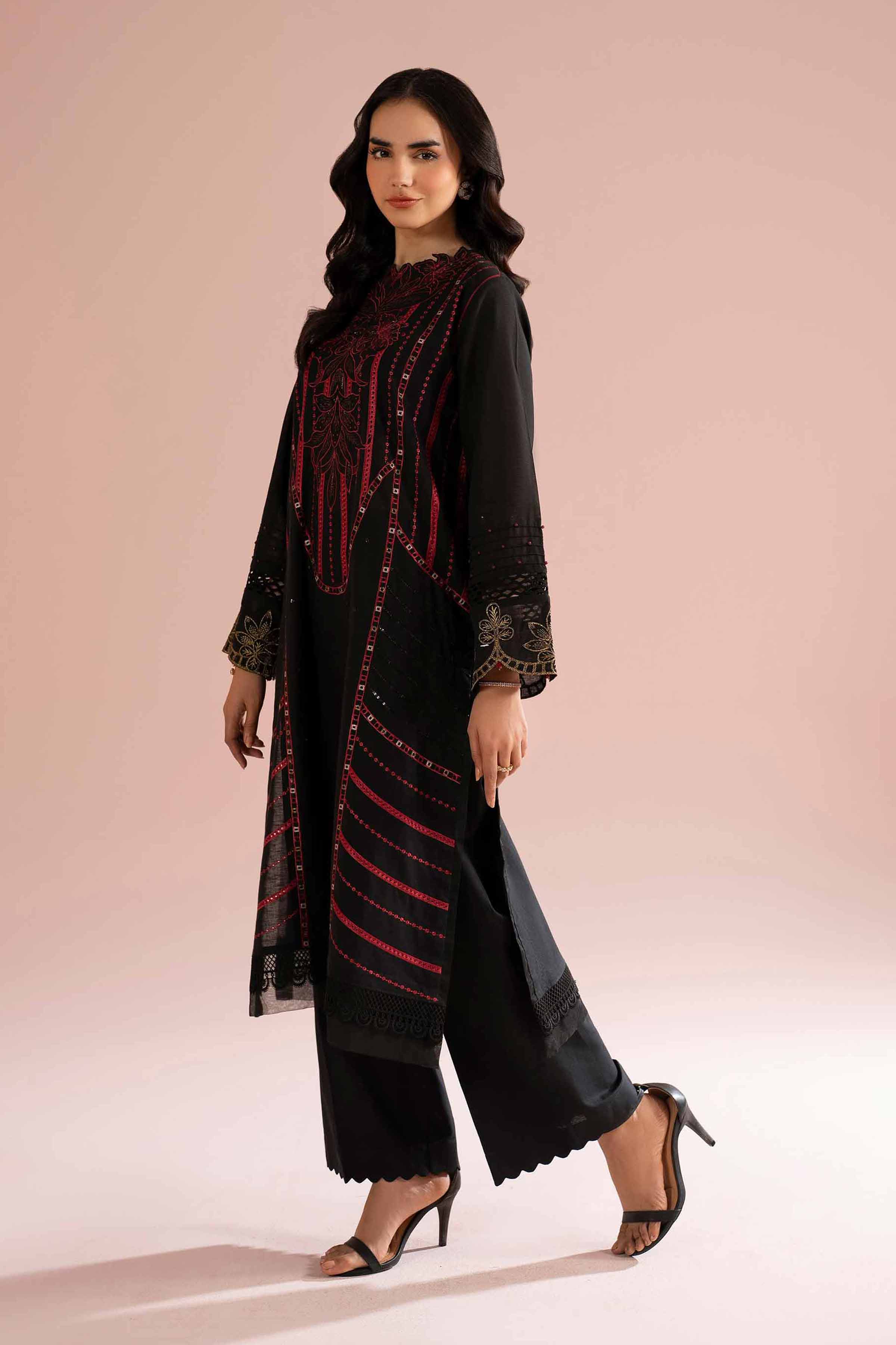 2 Piece - Embroidered Suit - PE26-53