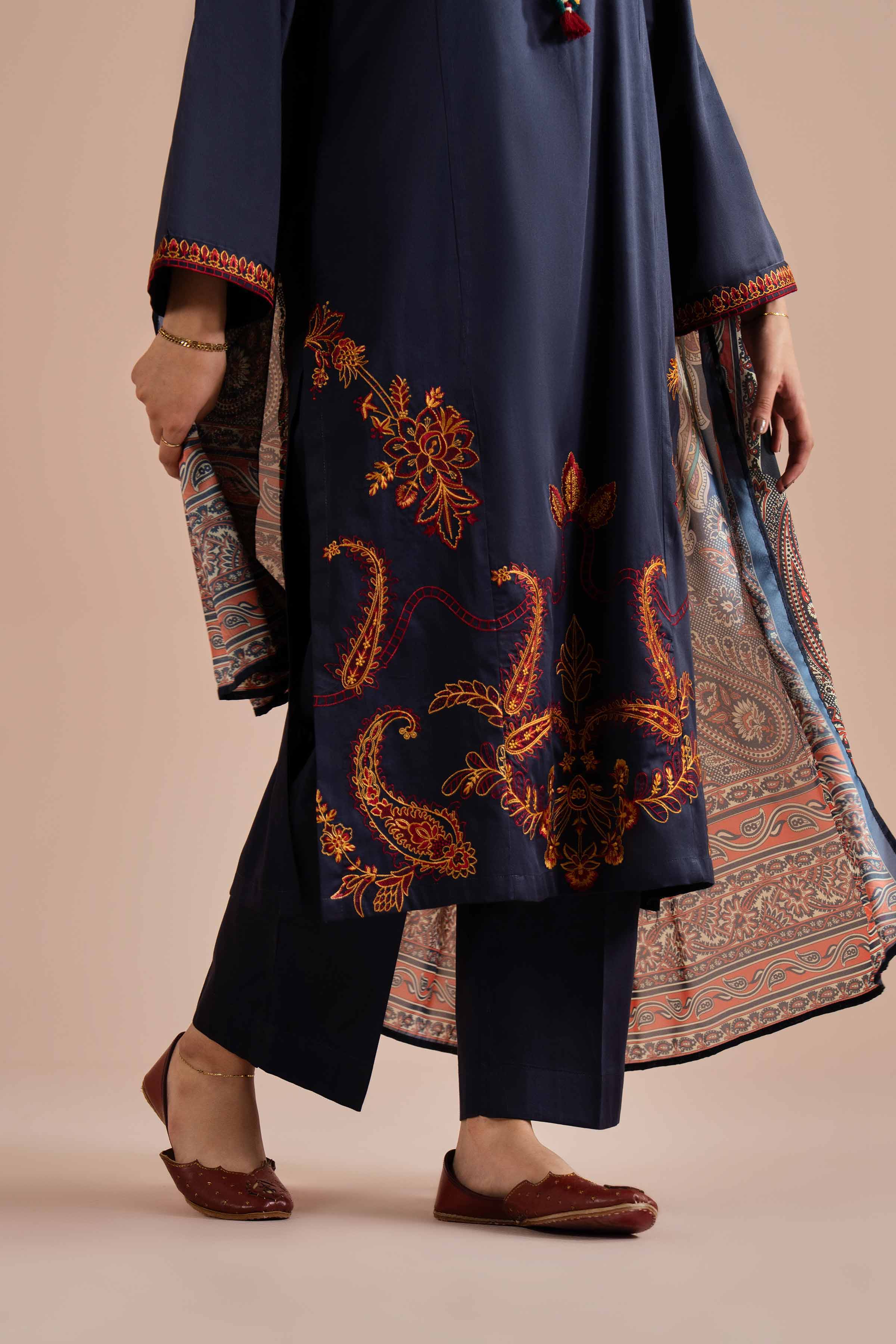 3 Piece - Embroidered Suit - PE26-65