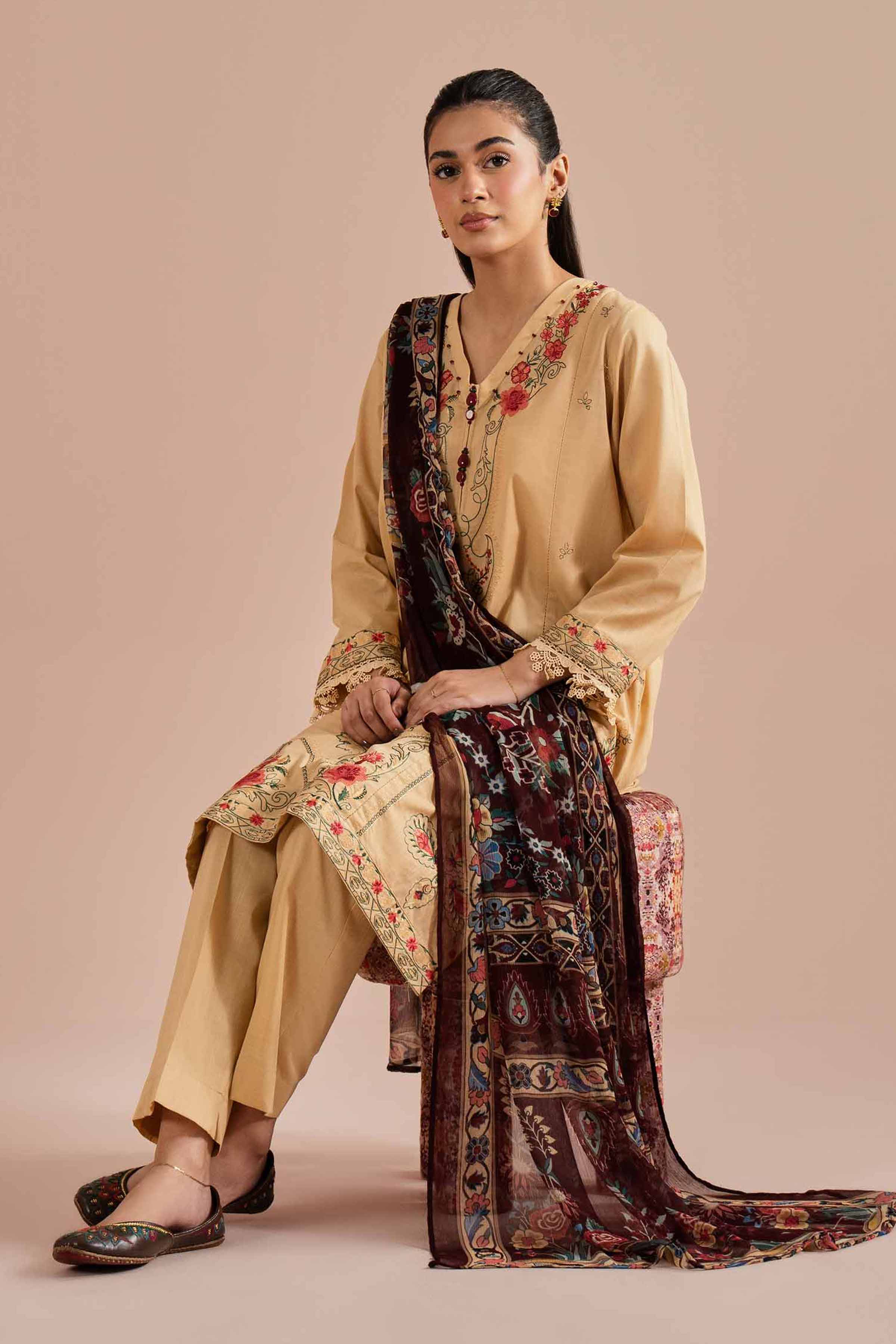 3 Piece - Embroidered Suit - PE26-67