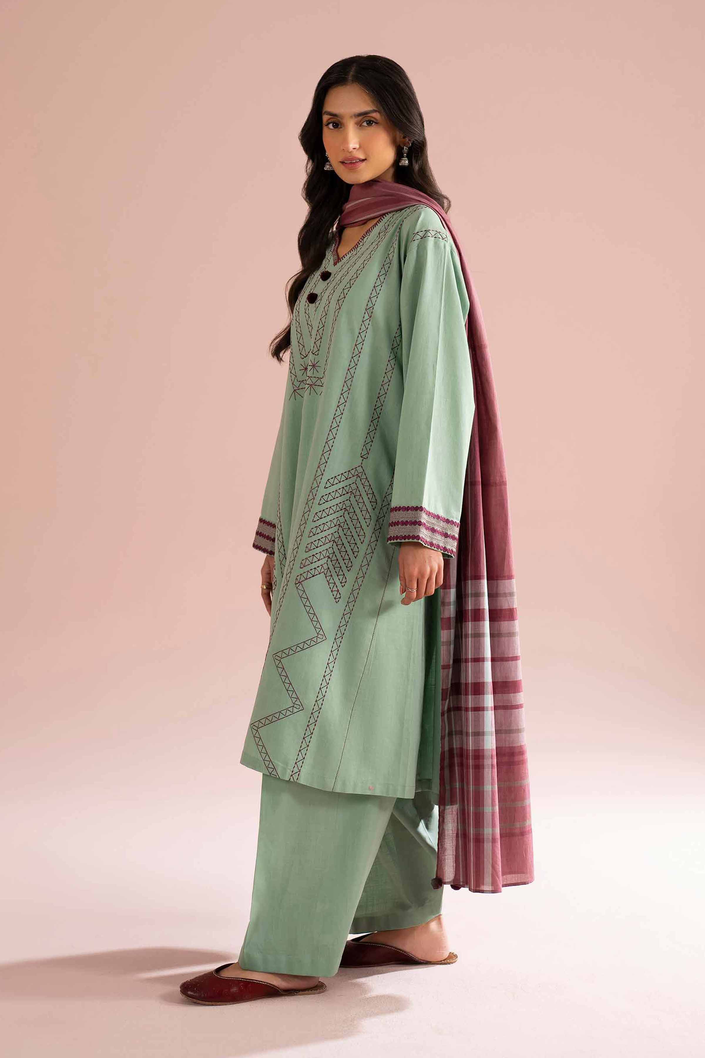 3 Piece - Embroidered Suit - PE26-79 Green Cross Hatch 3PC Embroidered READY TO WEAR