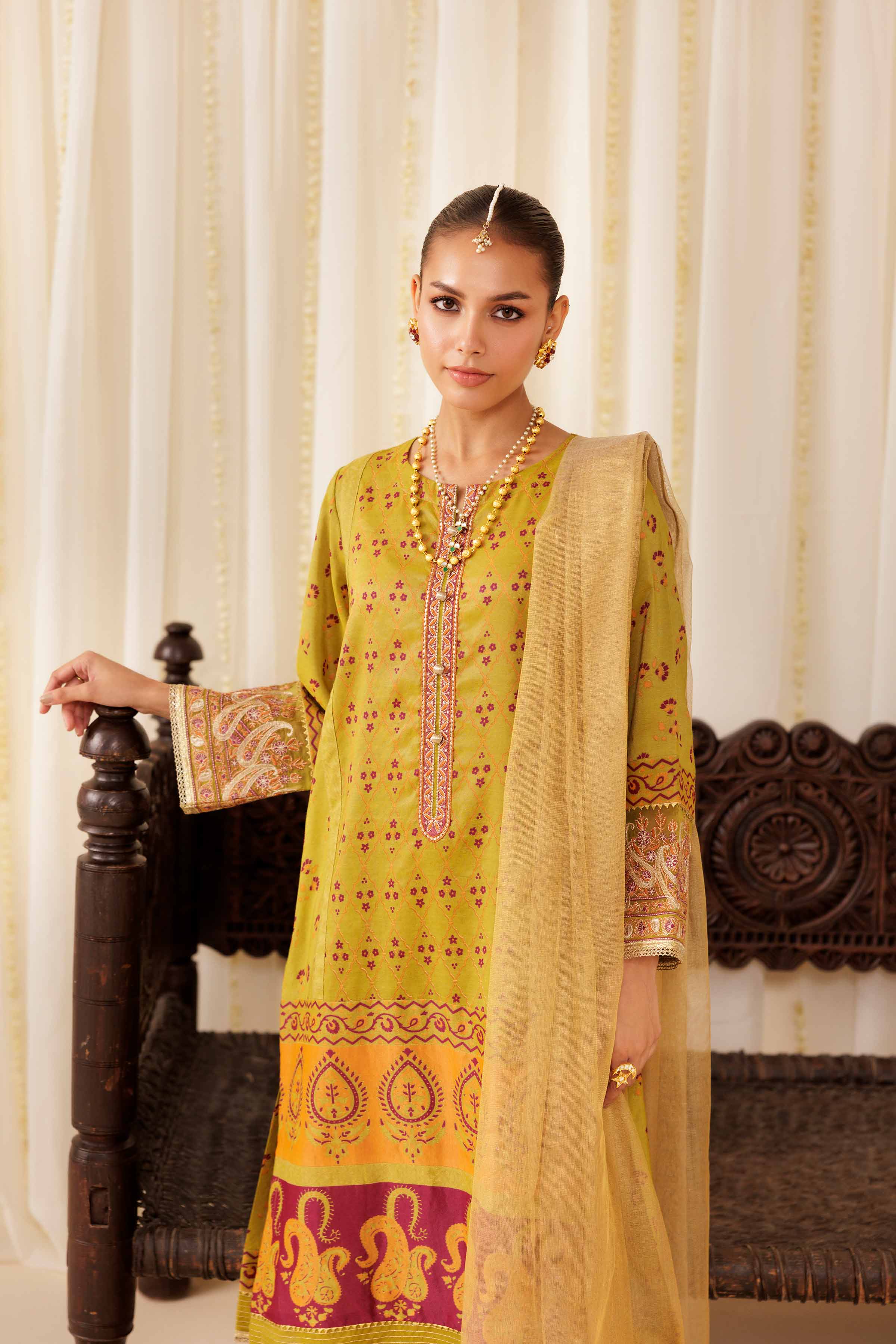 NISHATUAE - Green Embroidered Viscose 3-piece Ready to wear Suit