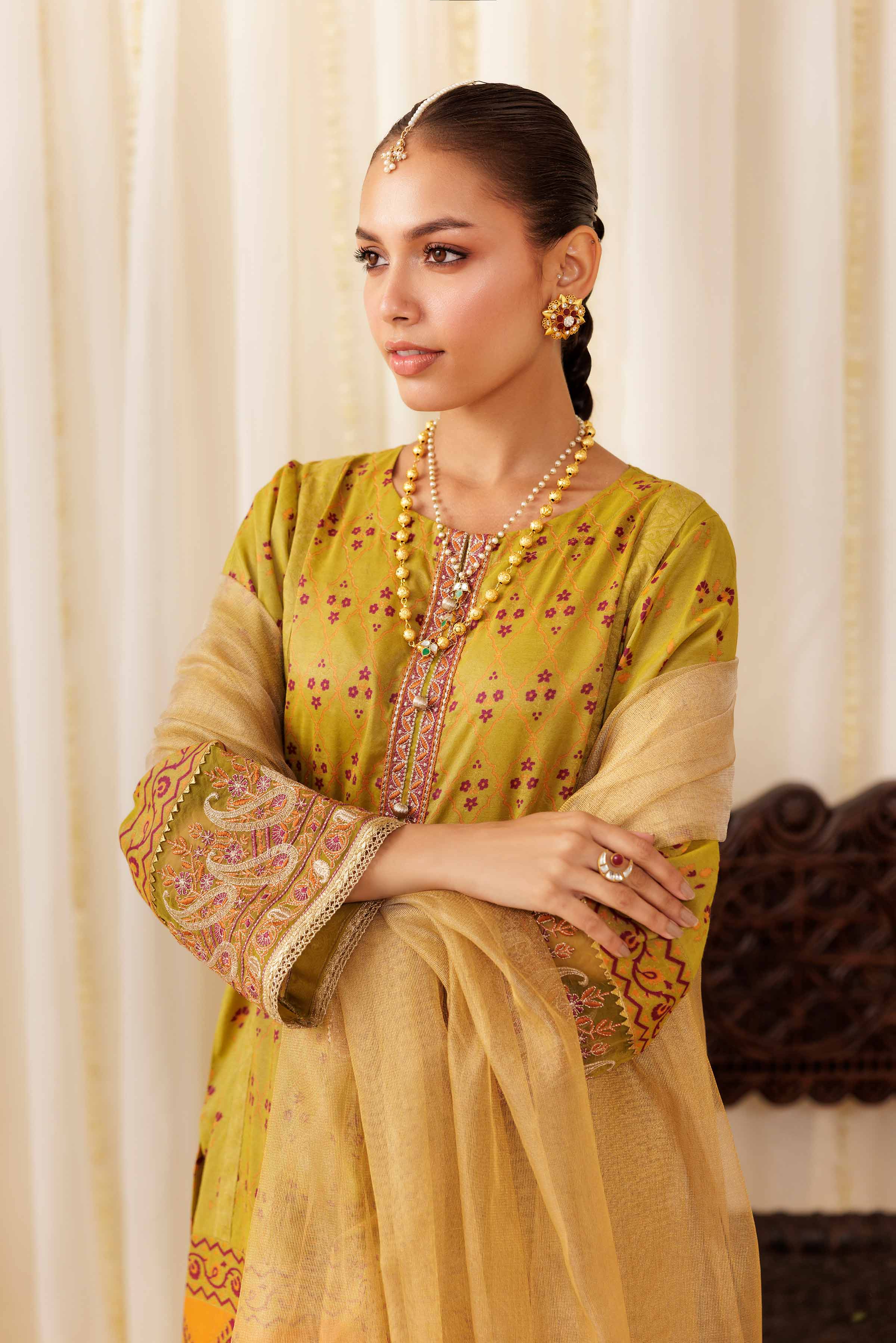 NISHATUAE - Green Embroidered Viscose 3-piece Ready to wear Suit