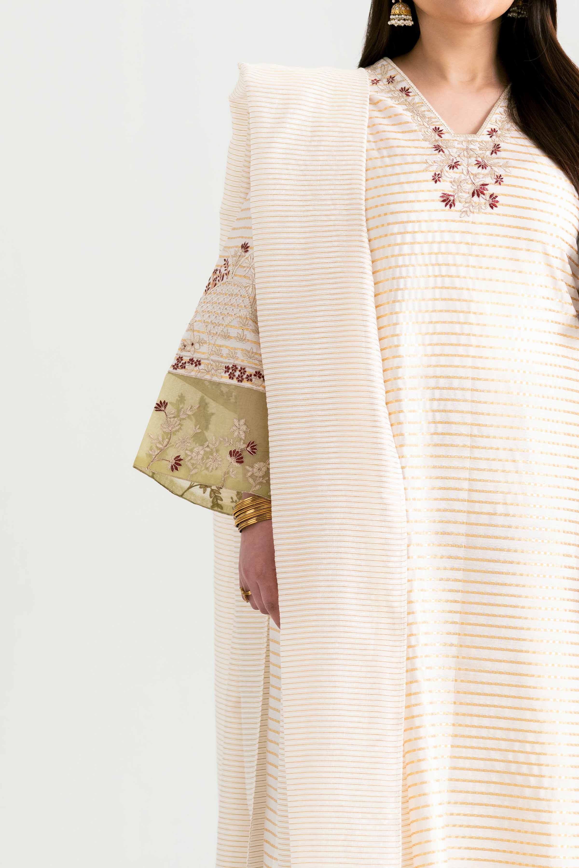 3 Piece - Embroidered Suit - PMD25-15 M