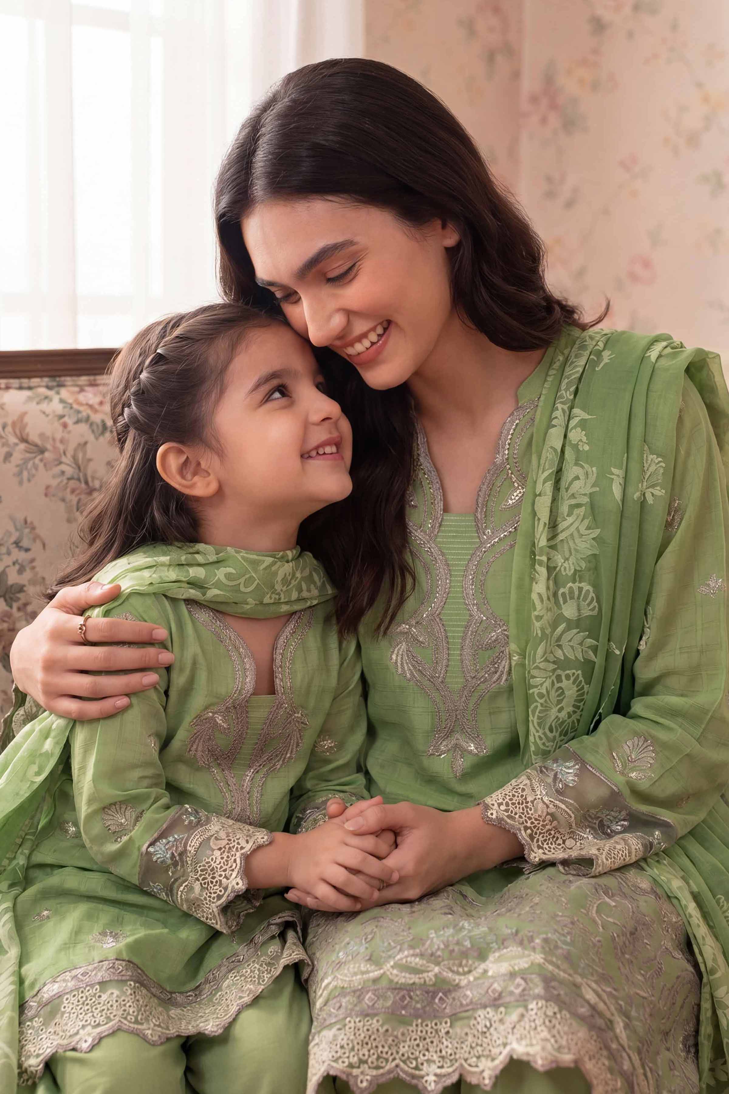 3 Piece - Embroidered Suit - PMD26-32 M