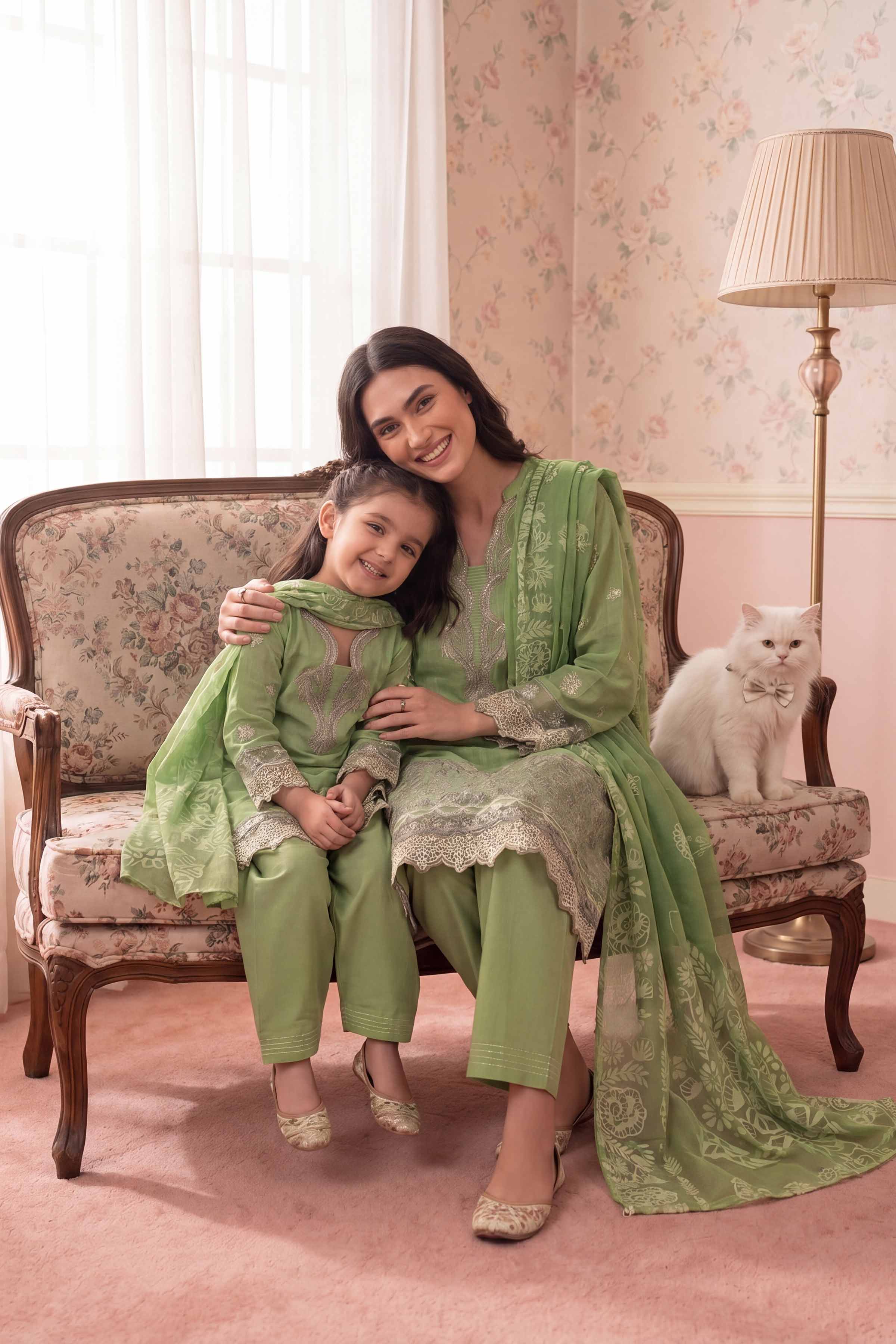 3 Piece - Embroidered Suit - PMD26-32 M