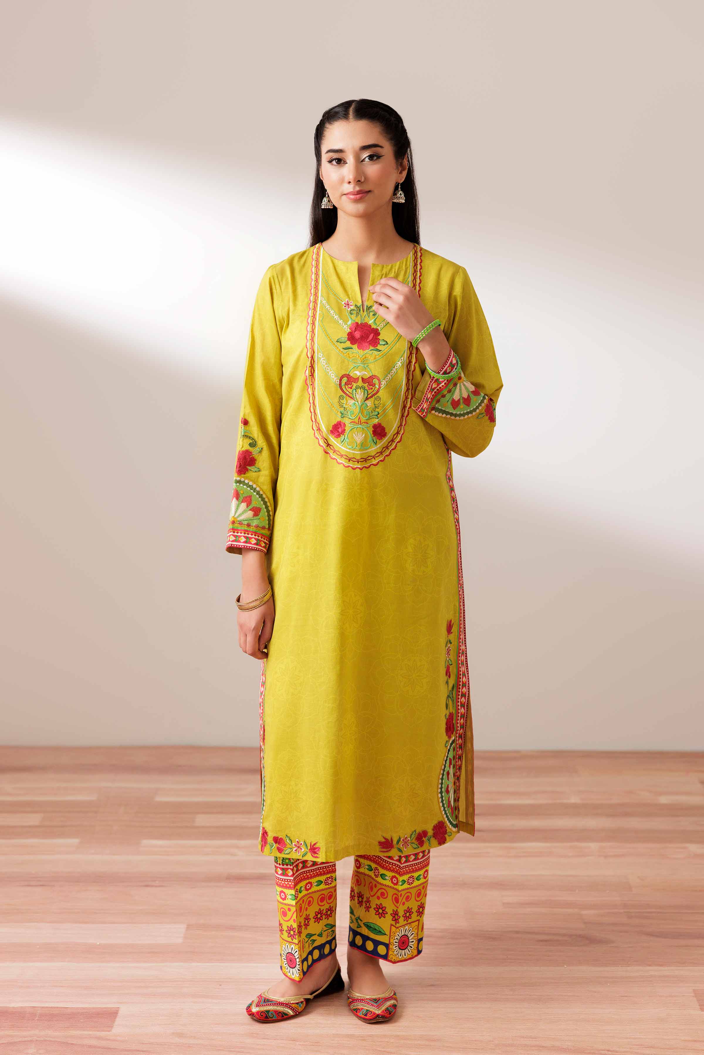 2 Piece - Printed Embroidered Suit - PS25-167