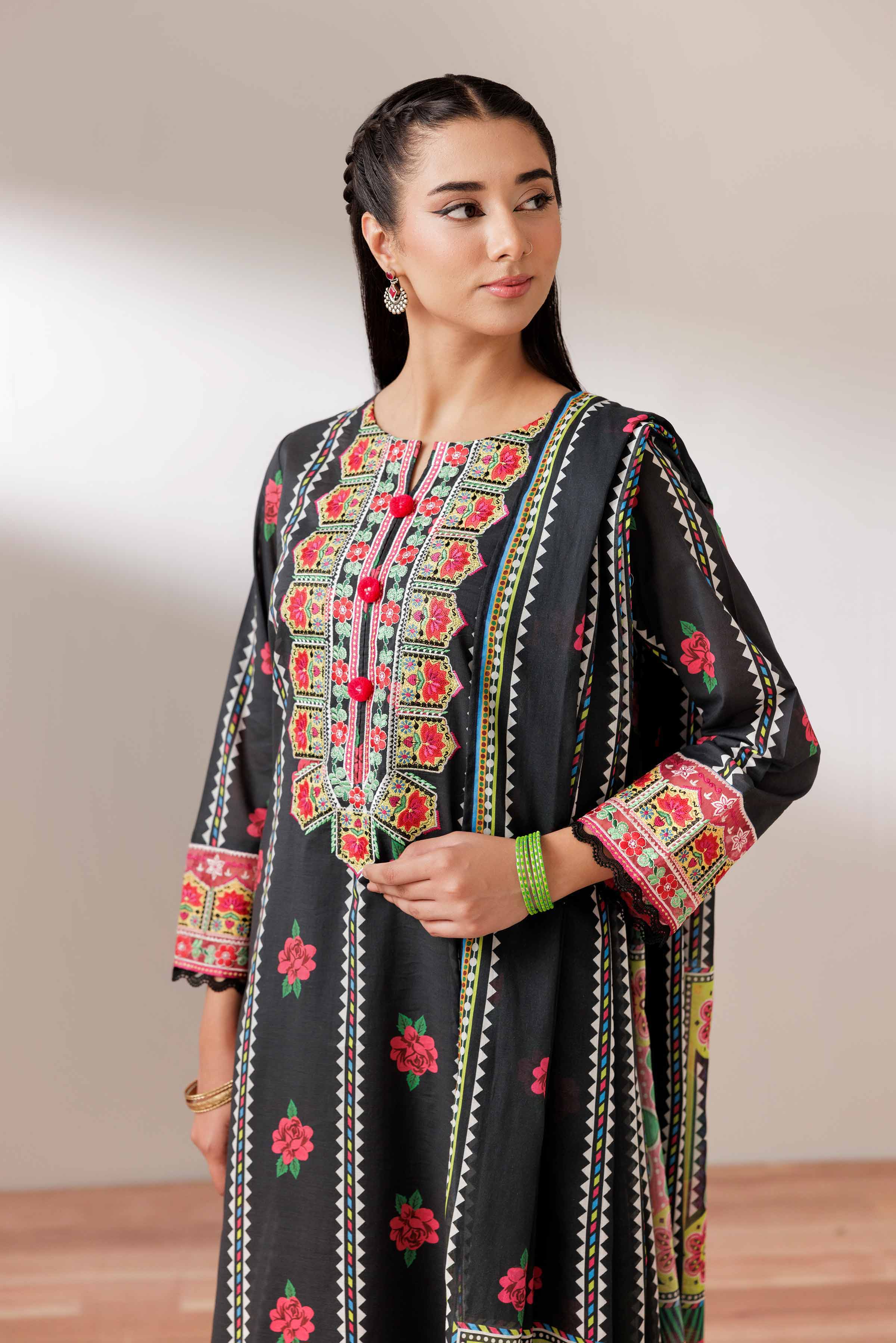 NISHATUAE - Black Embroidered Lawn 2-piece Ready to wear Dress