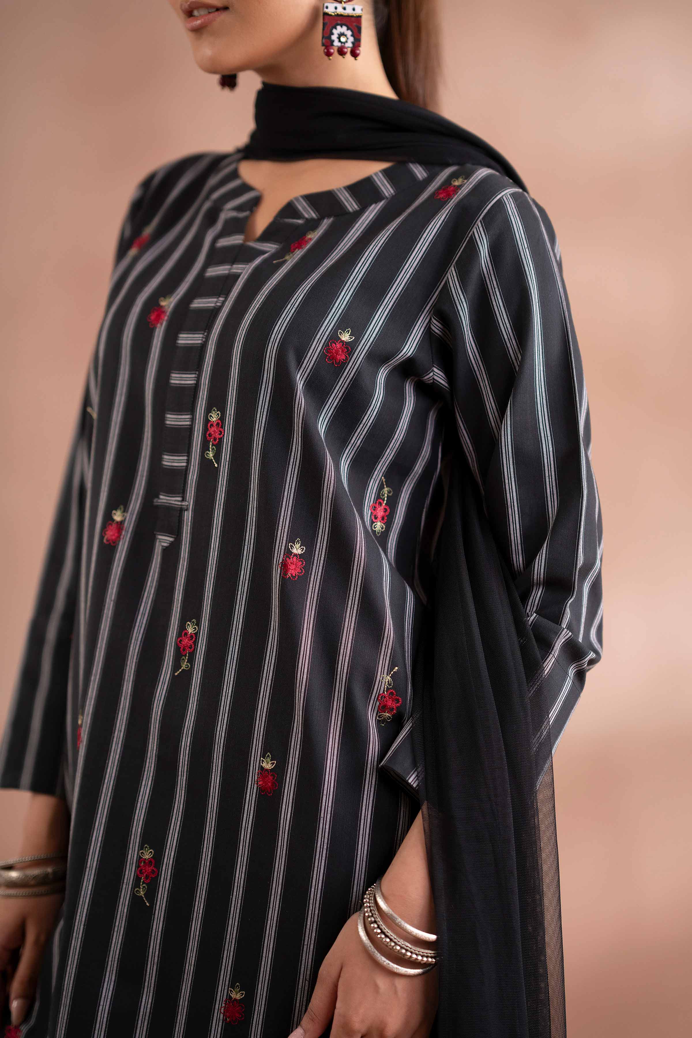 NISHATUAE - Black Embroidered Yarn Dyed 3-piece Ready to wear Suit