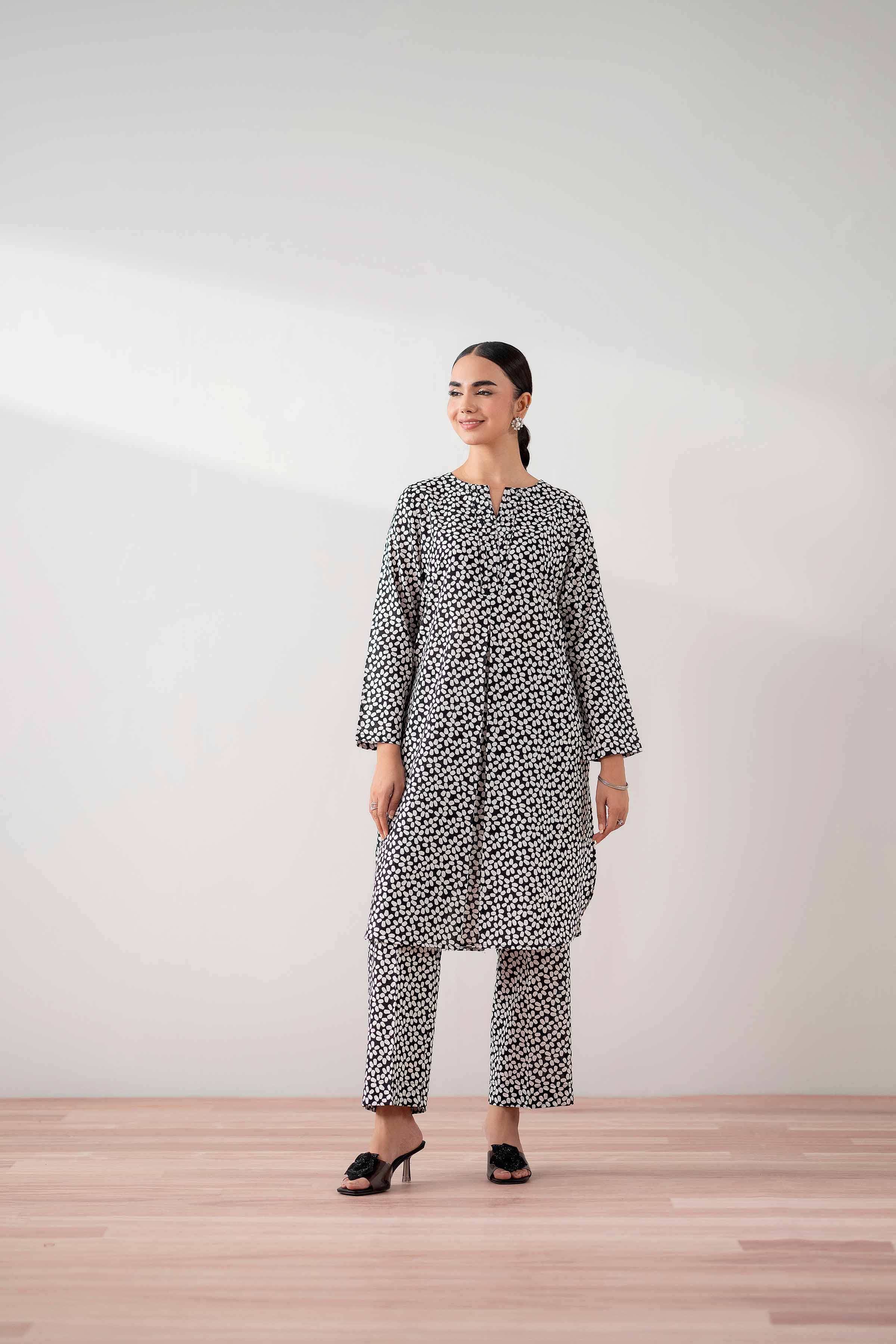 2 Piece - Printed Suit - PS25-220
