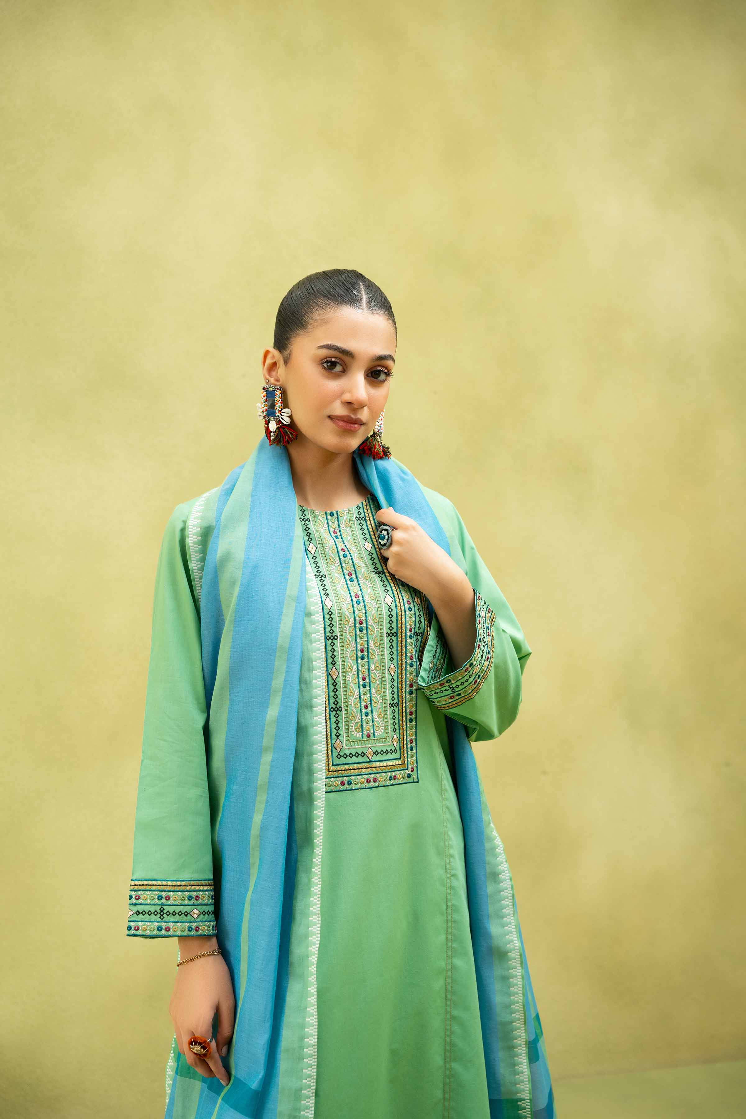 2 Piece - Embroidered Suit - PS25-92