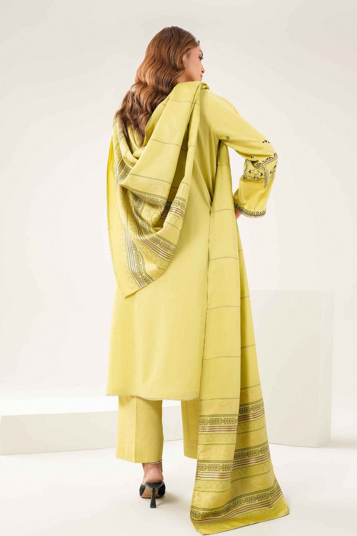 2 Piece - Embroidered Suit - PW25-193