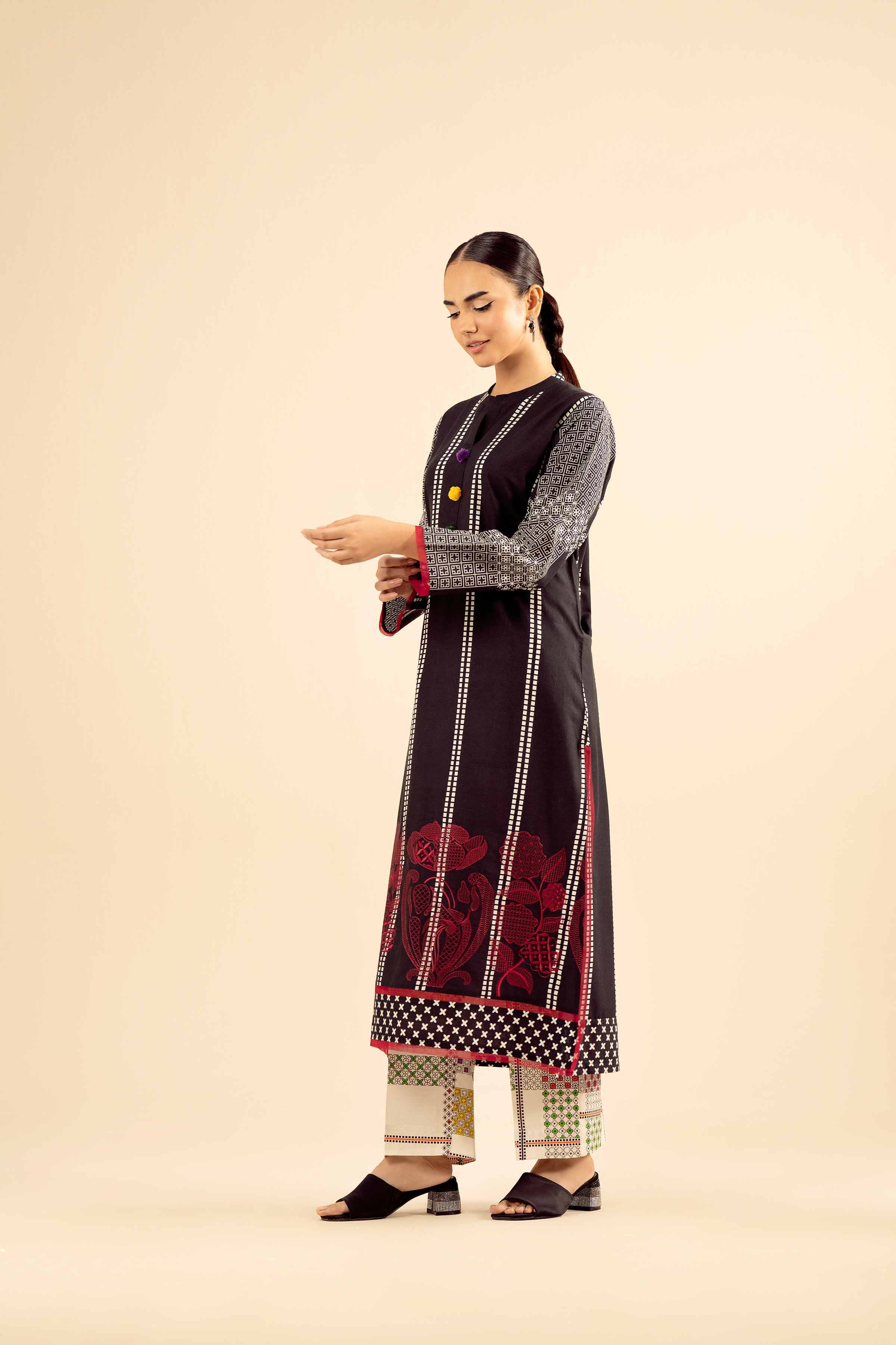 NISHATUAE - Black Embroidered Tropical 2-piece Ready to wear Dress