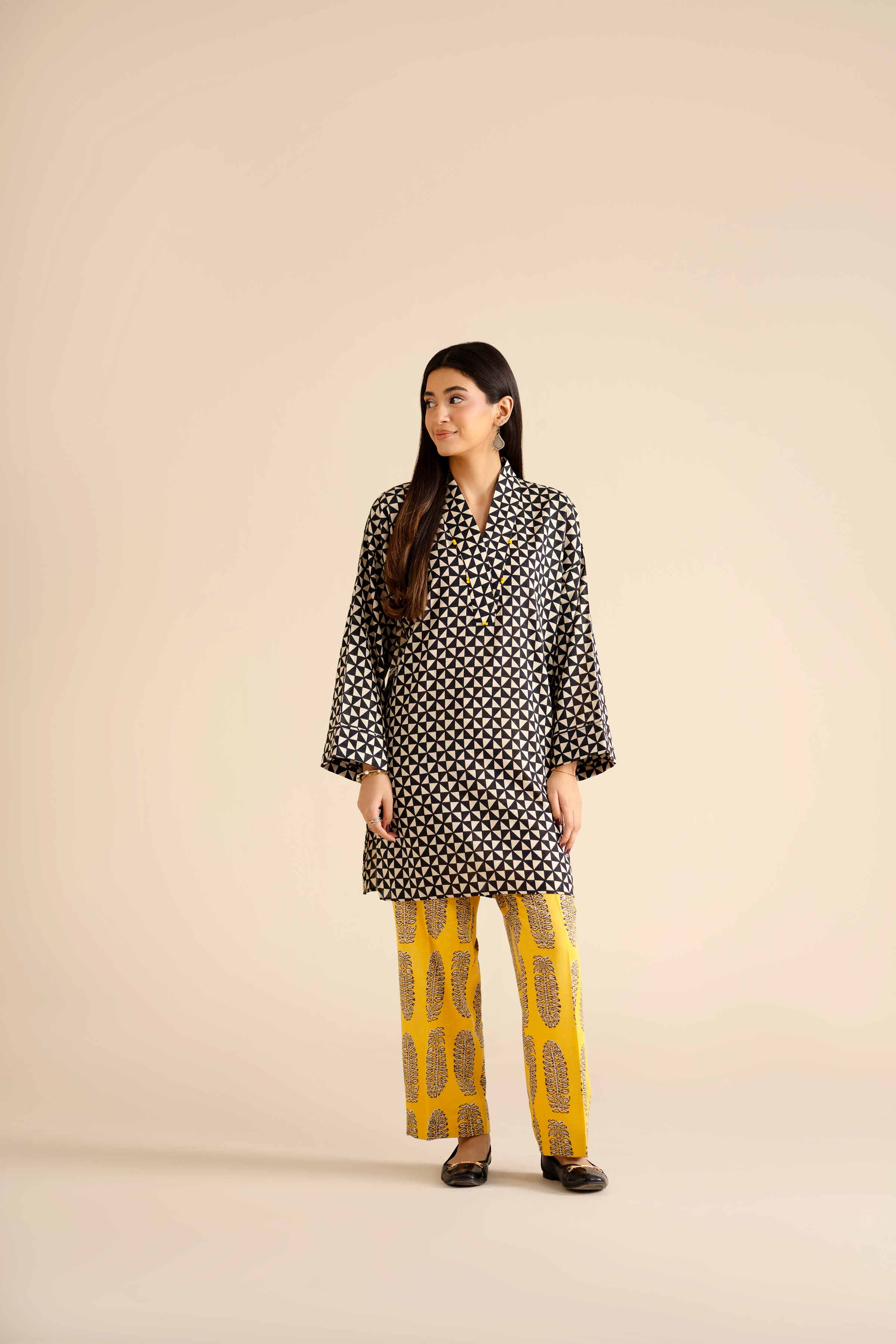 NISHATUAE - Black Solids Karandi 2-piece Ready to wear Dress