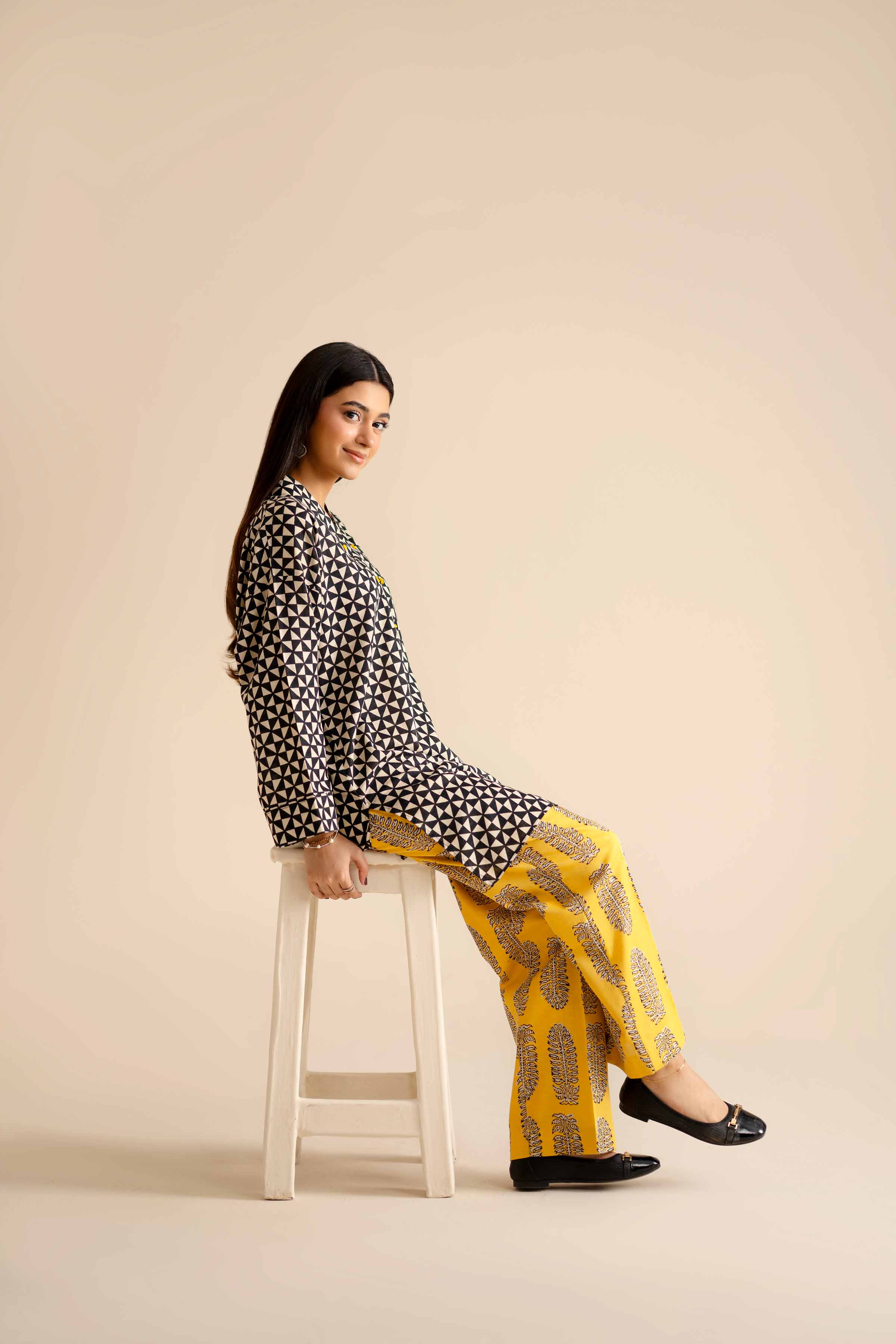 NISHATUAE - Black Solids Karandi 2-piece Ready to wear Dress