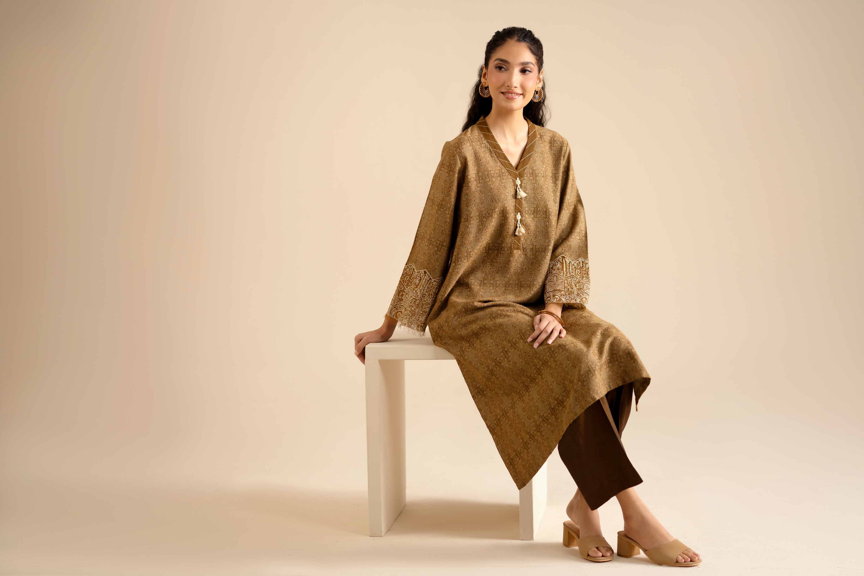 NISHATUAE - Green Embroidered Jamawar 2-piece Ready to wear Dress