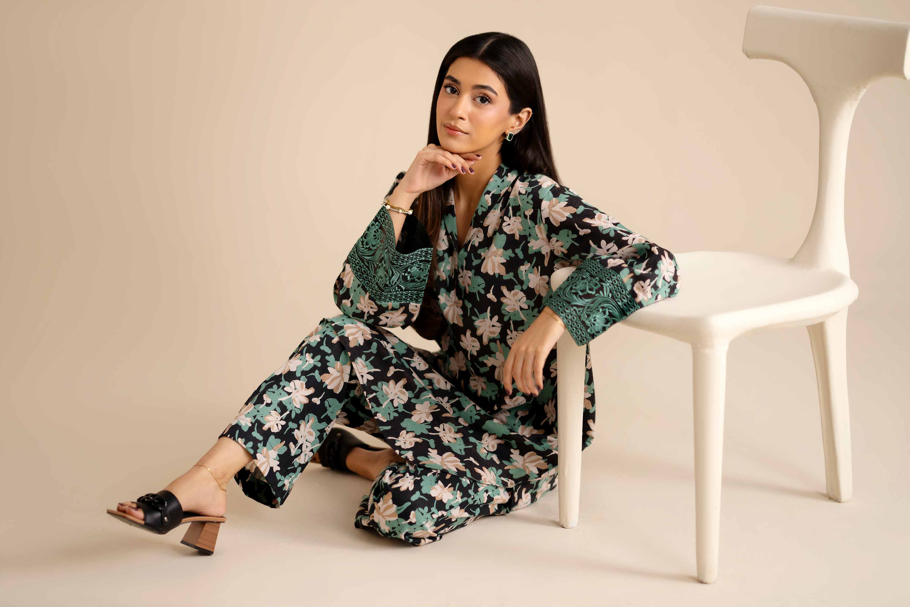 NISHATUAE - Black Embroidered Karandi 2-piece Ready to wear Dress