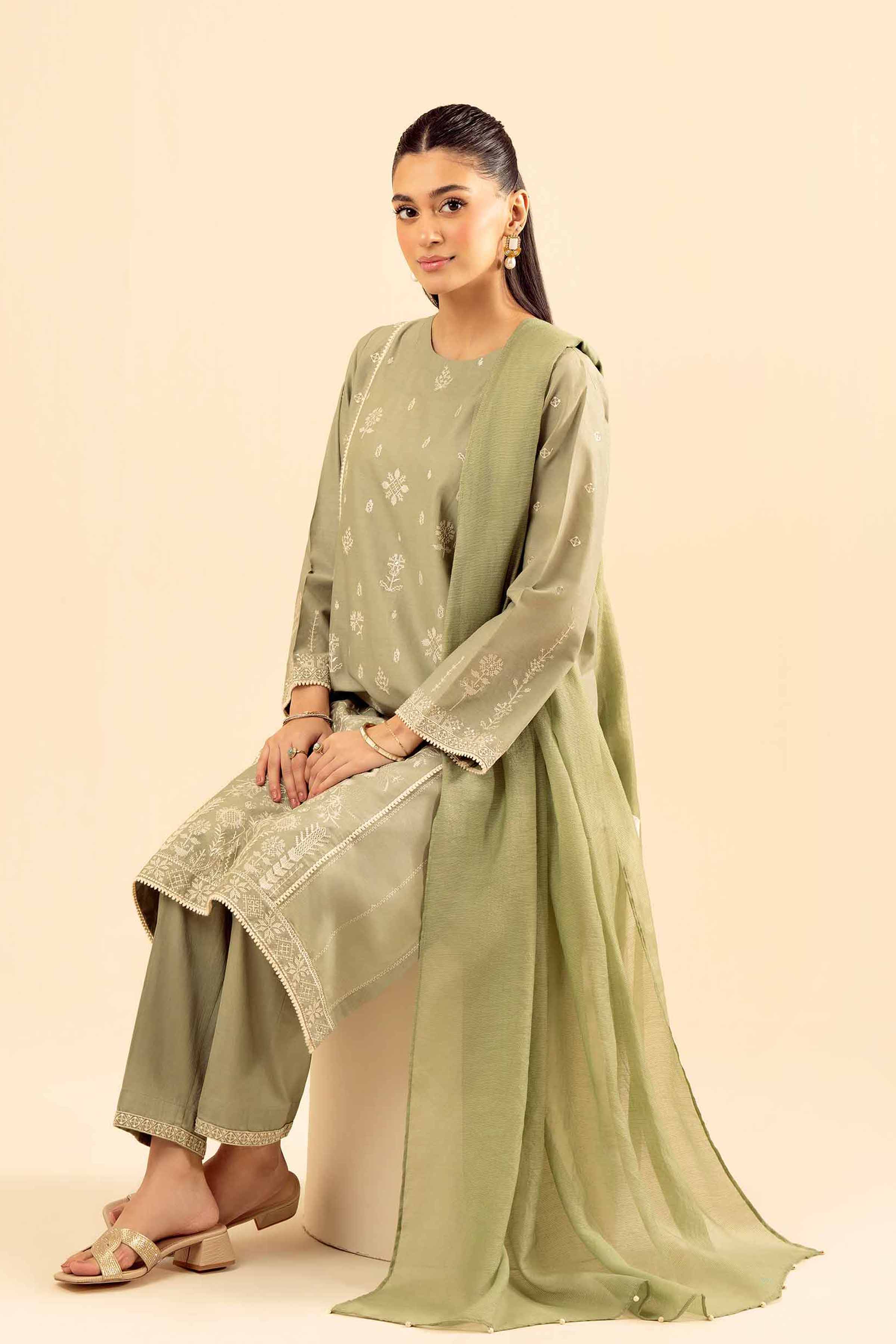 NISHATUAE - Green Embroidered Cambric 2-piece Ready to wear Dress