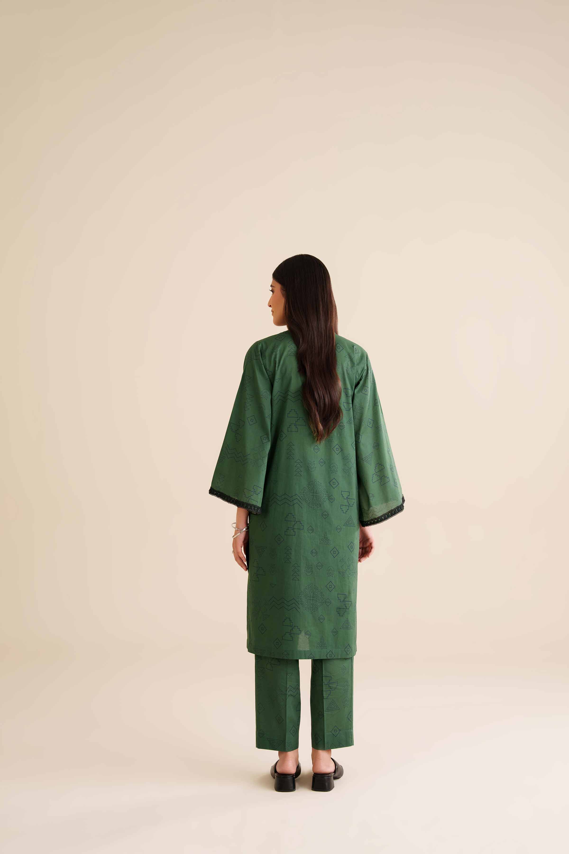 NISHATUAE - Green Embroidered Cambric 2-piece Ready to wear Dress