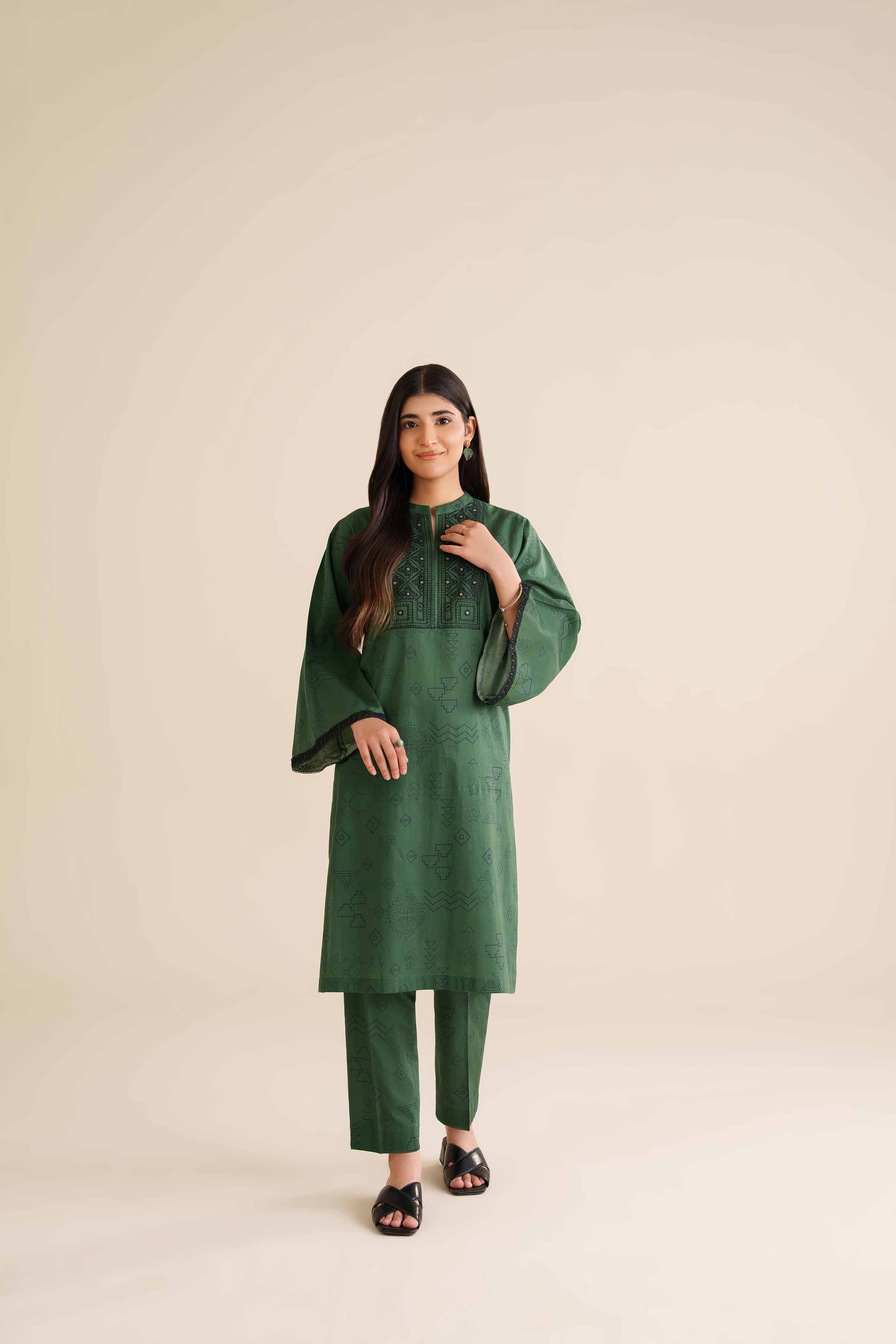 NISHATUAE - Green Embroidered Cambric 2-piece Ready to wear Dress
