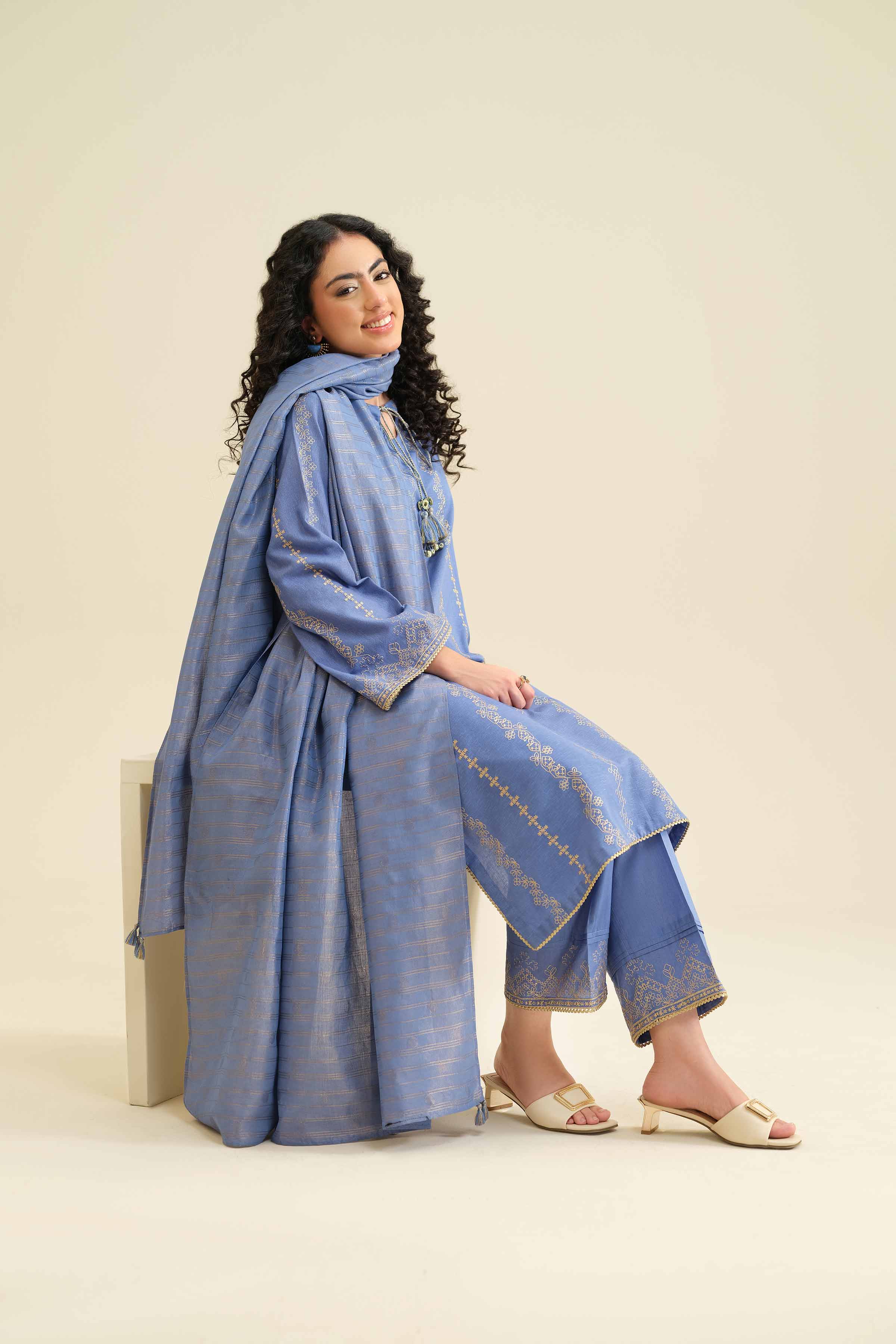 NISHATUAE - Blue Embroidered Karandi 3-piece Ready to wear Suit